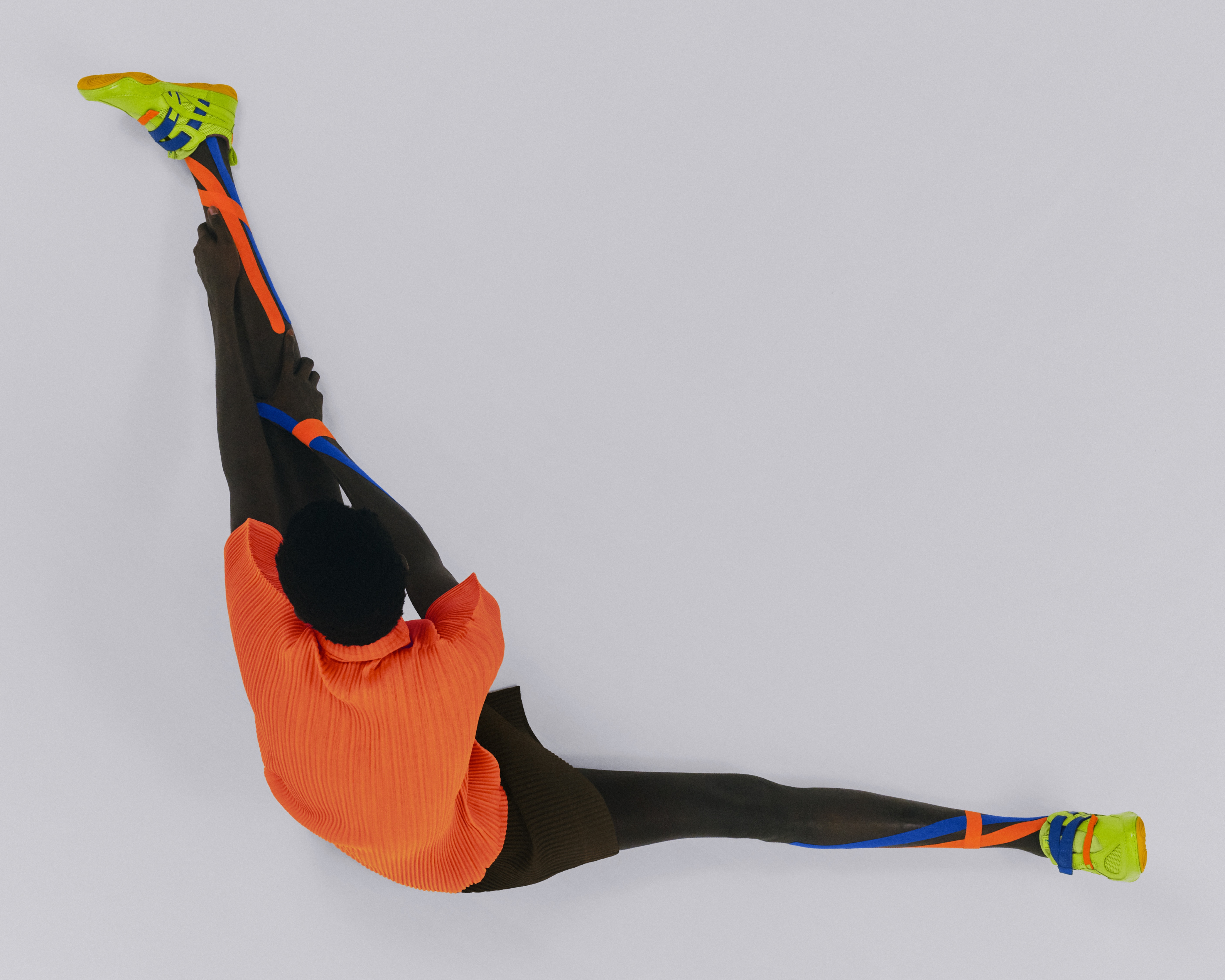 ISSEY MIYAKE X ASICS聯名推出ISSEY MIYAKE FOOT。（君梵提供）