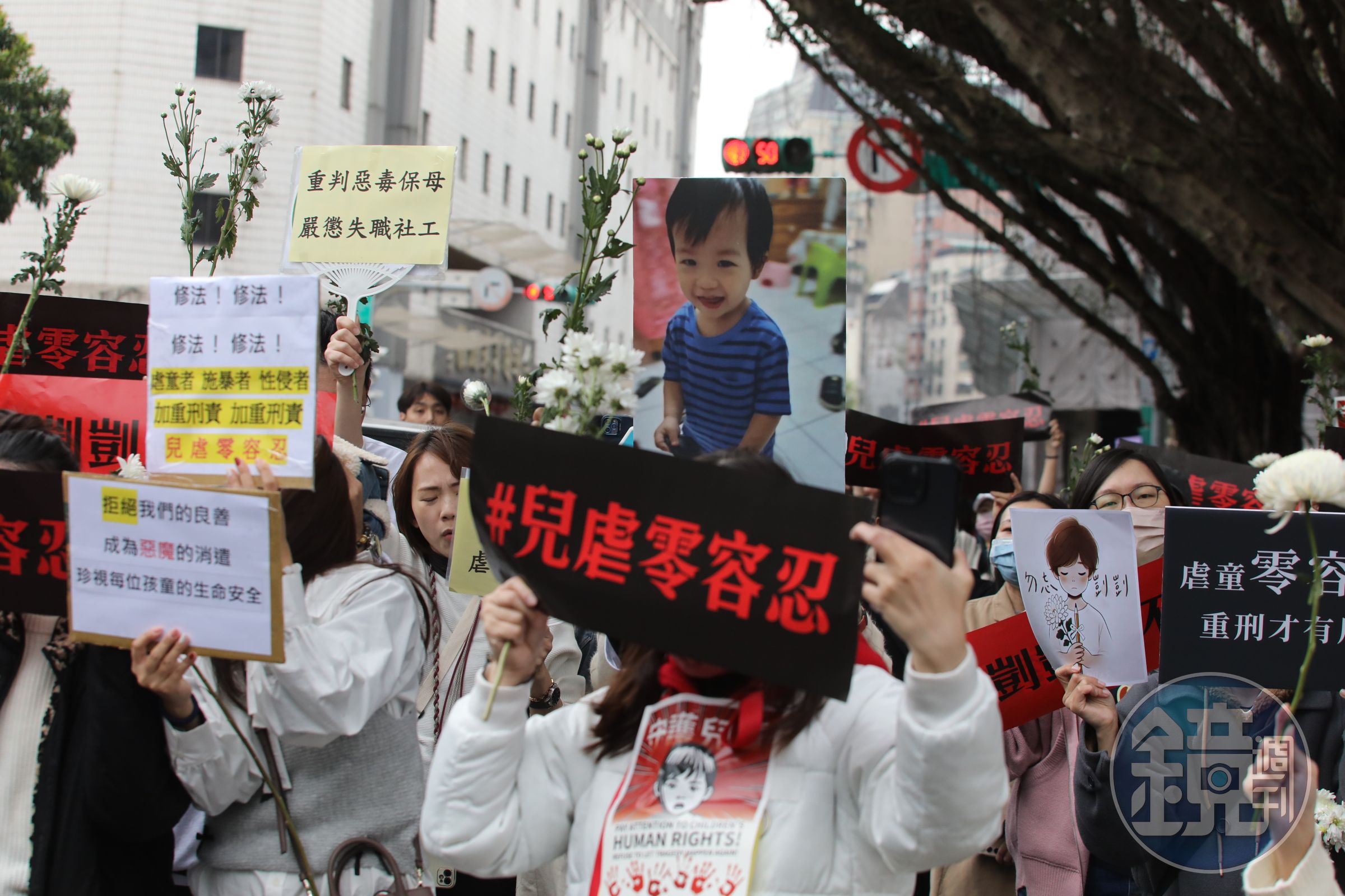 惡保母劉彩萱今（30日）當庭認罪。