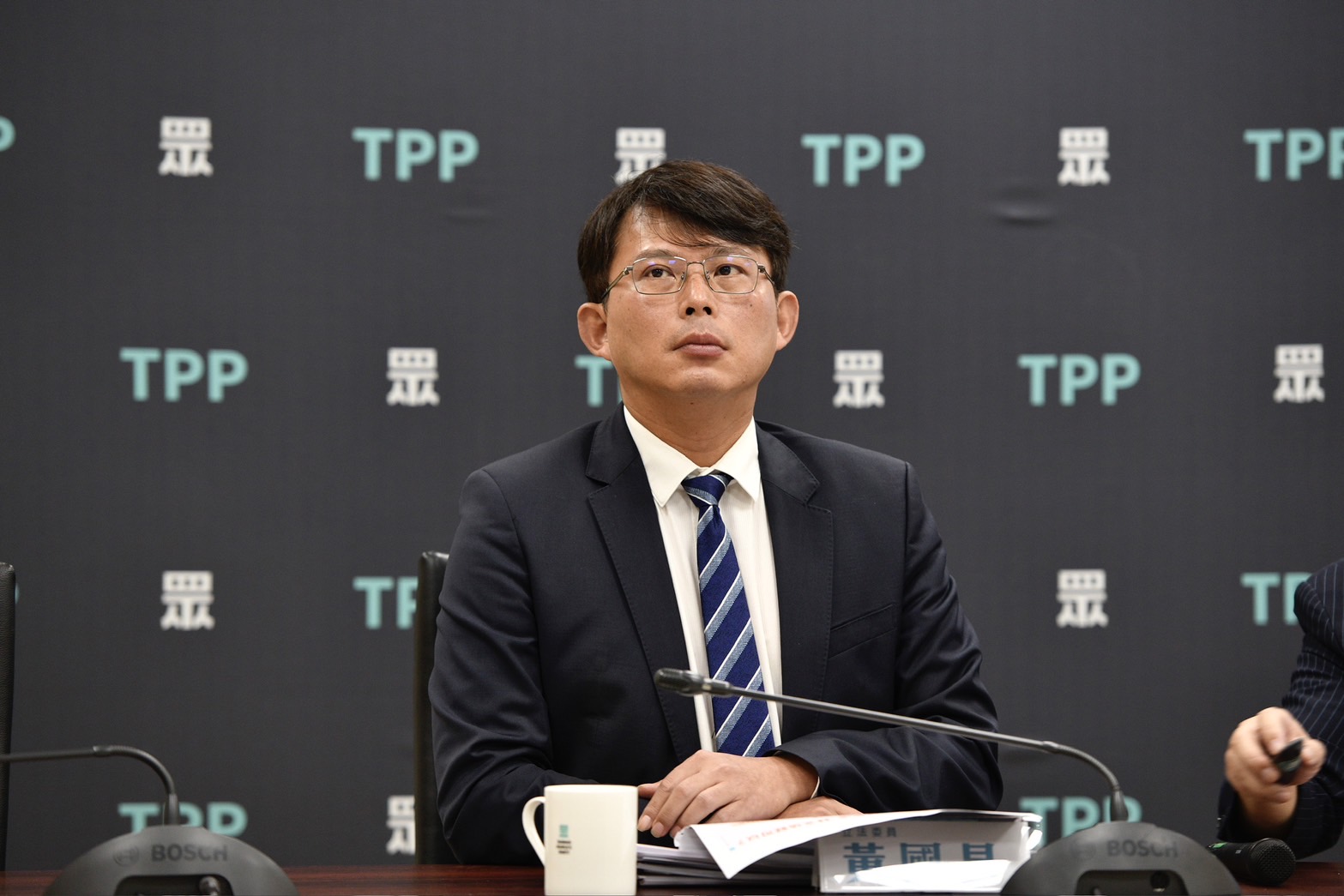 民眾黨立院黨團總召黃國昌表示，該名內賊已經認錯道歉。