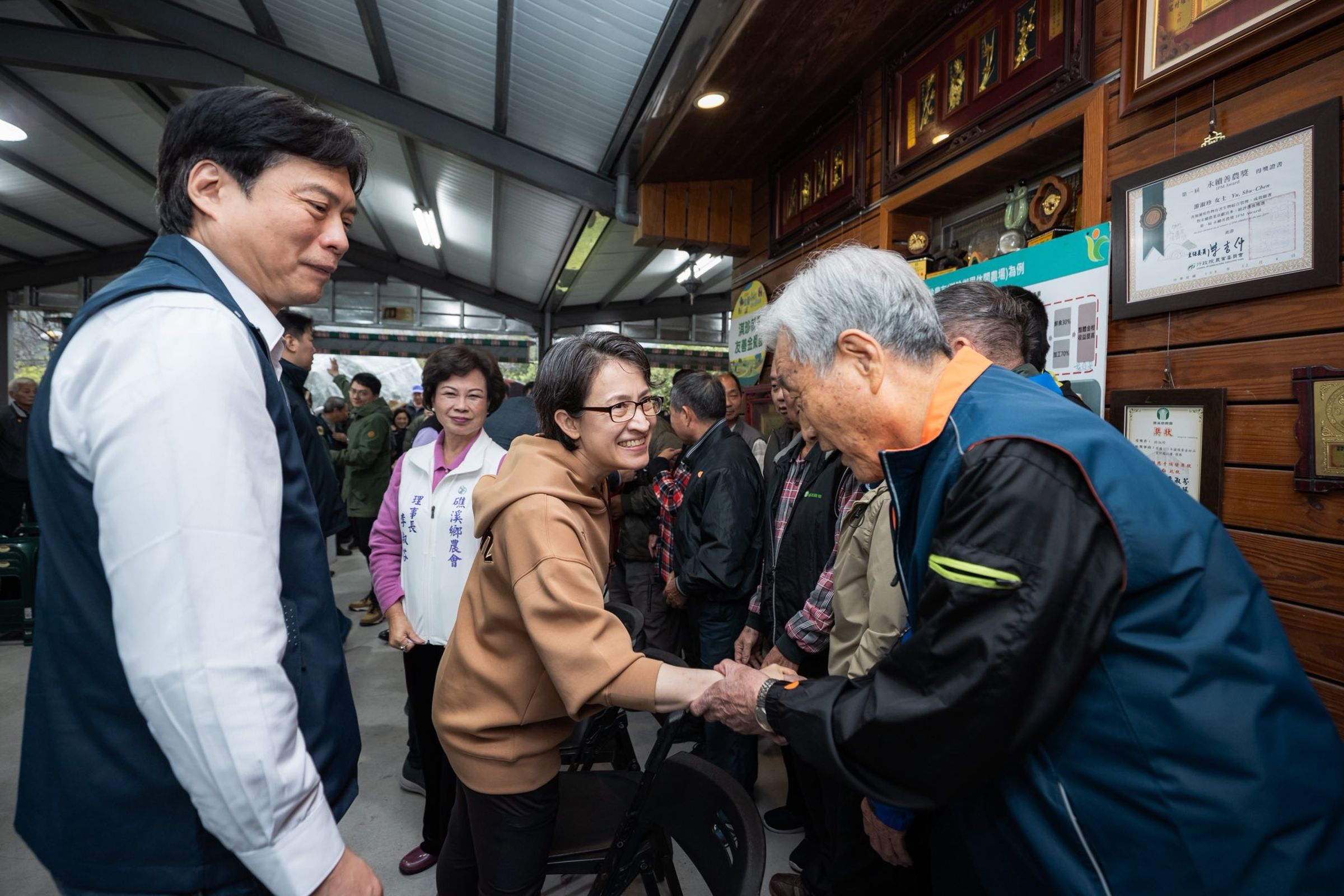 蕭美琴昨日到宜蘭視察,被質疑是專程去幫民進黨2026宜蘭縣長參選人林國漳選。(翻攝自蕭美琴 Bi-khim Hsiao 臉書)