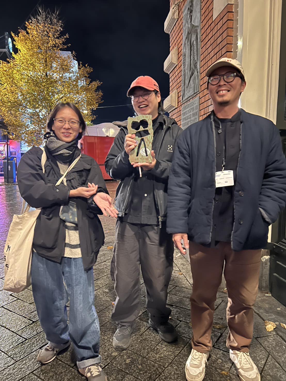 製片廖修慧（左起）、攝影田倧源、導演蘇育賢共同出席IDFA。（TIDF、你哥影視社提供）