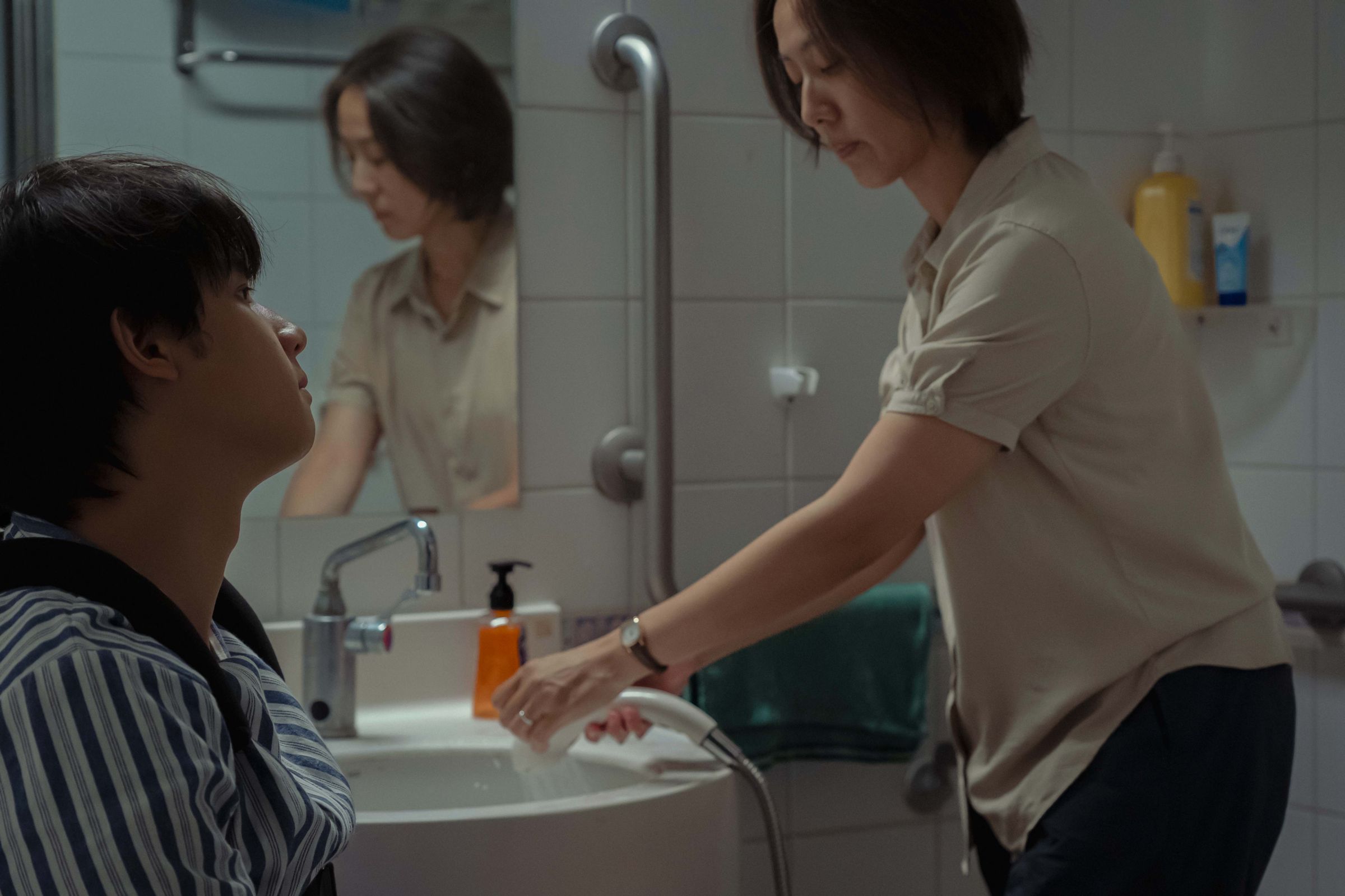 國片《有用的人》導演李芸嬋勇奪「2026釜山國際影展」主競賽單元「最佳導演獎」。（高二電影股份有限公司提供）