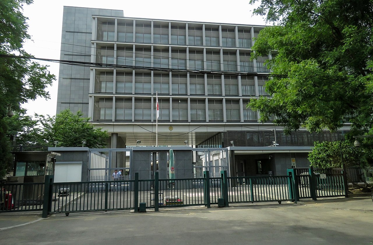 日本駐中國大使館今發布了安全警告，呼籲所有中國的日本公民必須格外留意自身安全。（翻攝自維基百科）