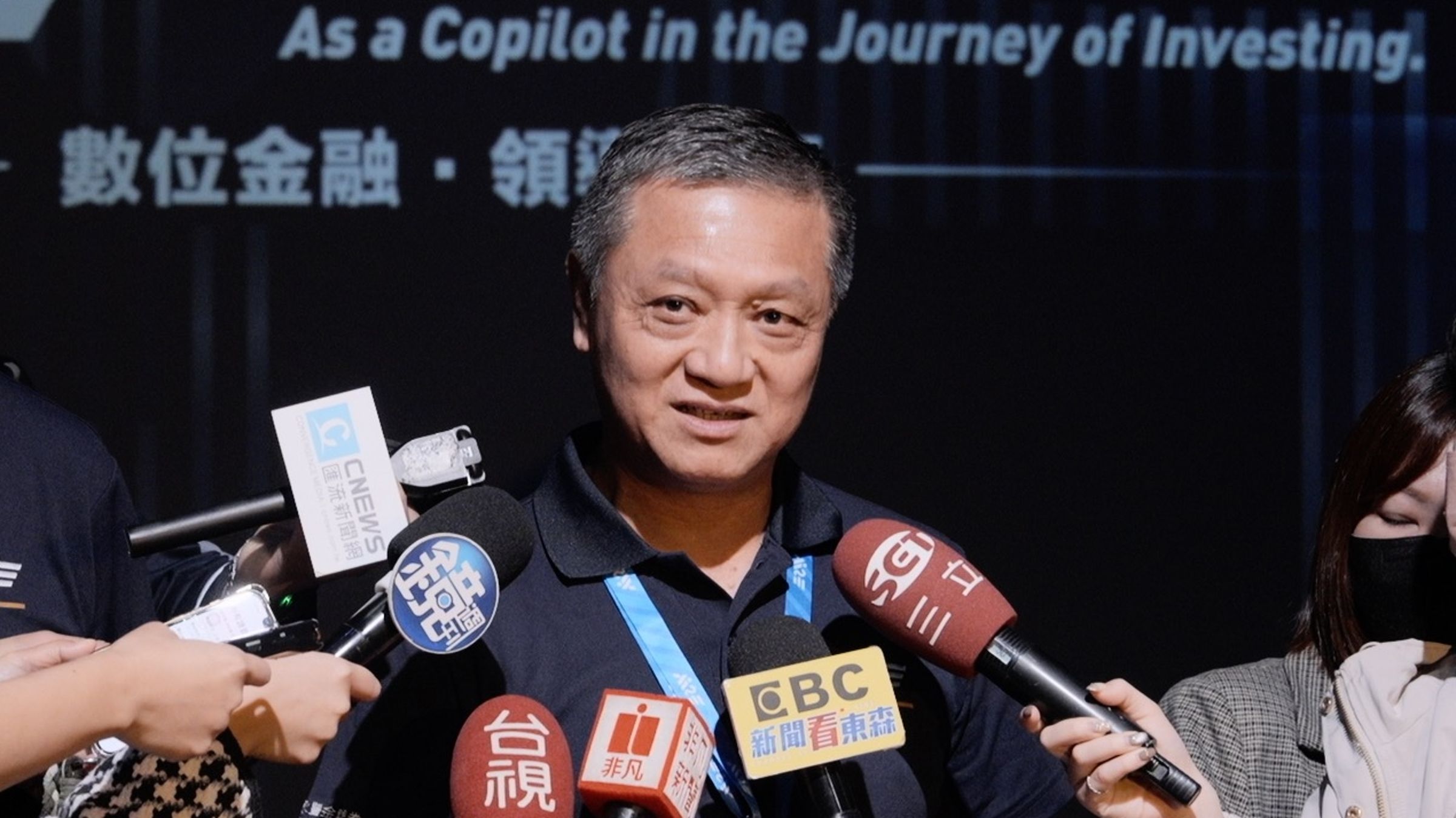 永豐金證券總經理張李章隆指出,永豐金證券的量化交易也做得非常好,擁有接近五成市佔率。