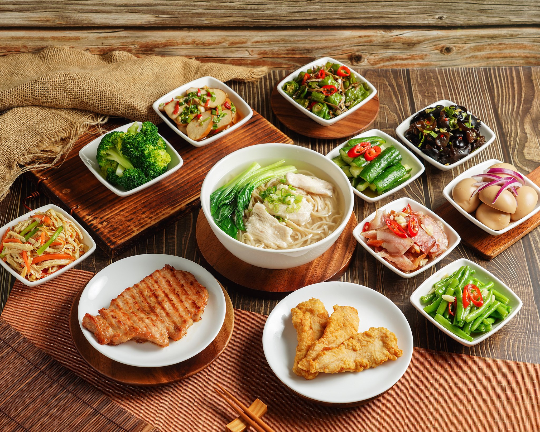 吳詩儀家裡開的雞湯麵店,深受在地人好評。(翻攝文湖21雞湯麵臉書)