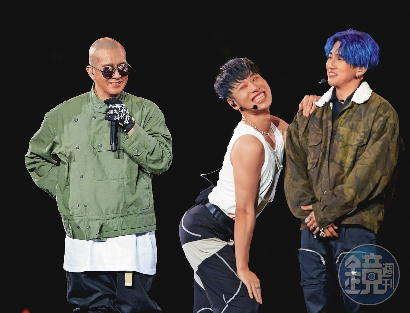 具俊曄（左）來台灣後，接下不少演藝圈的演出工作