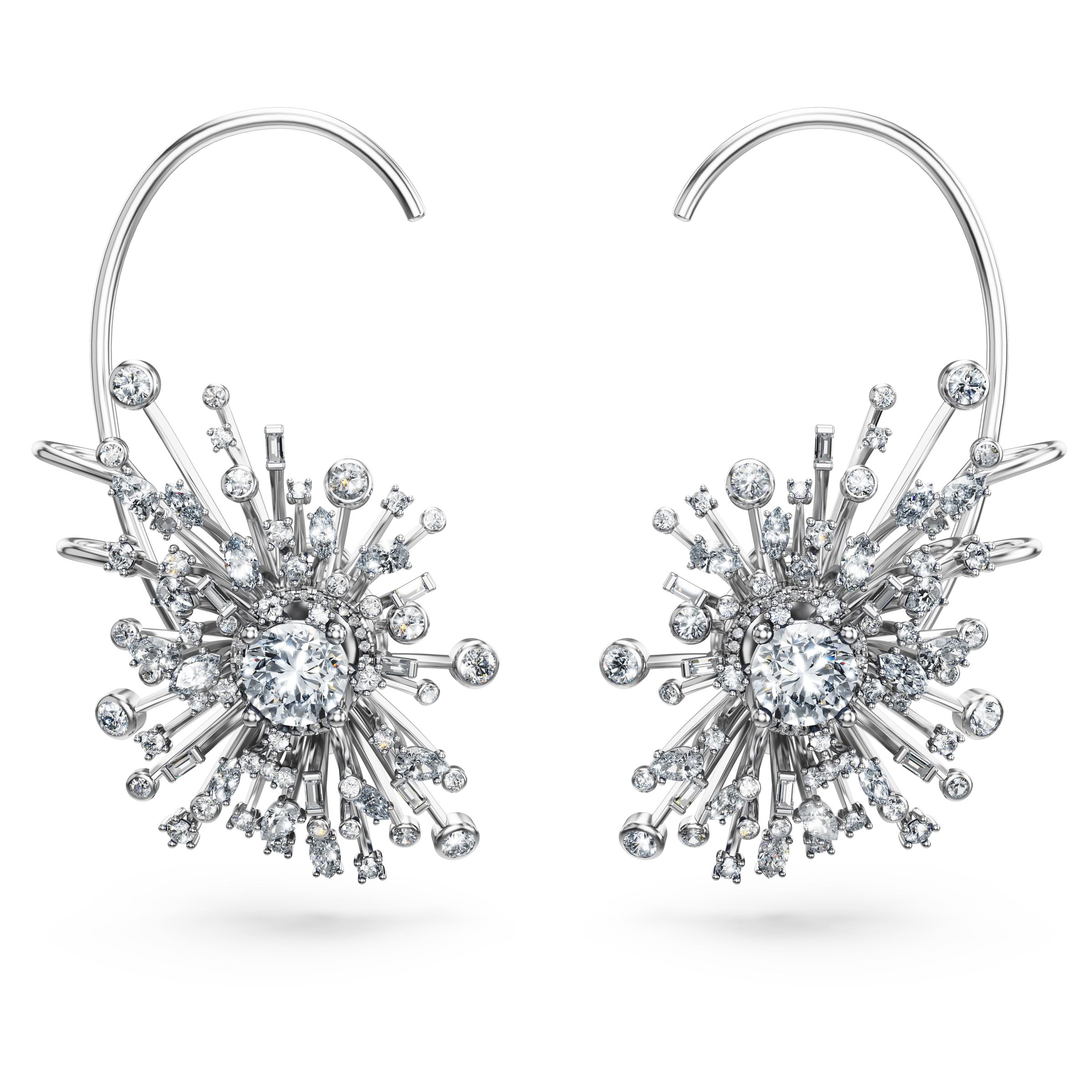 SWAROVSKI Created Diamonds Galaxy穿孔耳環(高級訂製商品)。NT$850,000（施華洛世奇提供）