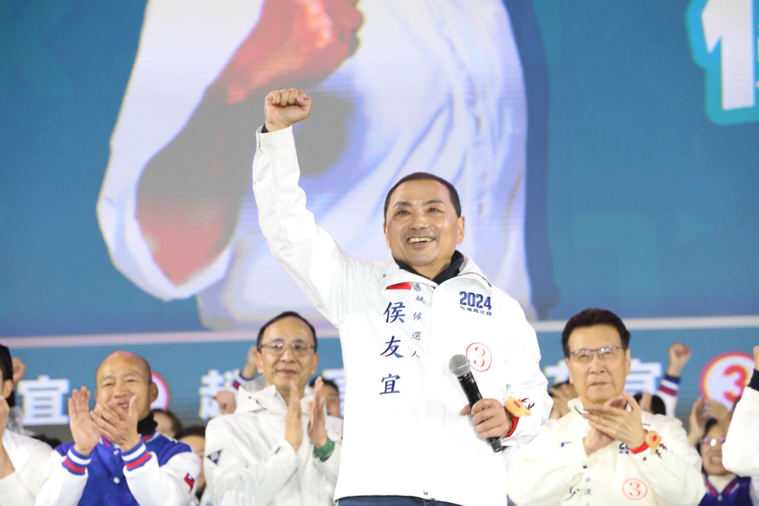 「凱旋苑」爭議事件延燒，侯友宜競選辦公室今大動作召開記者會反擊。（本刊資料照）