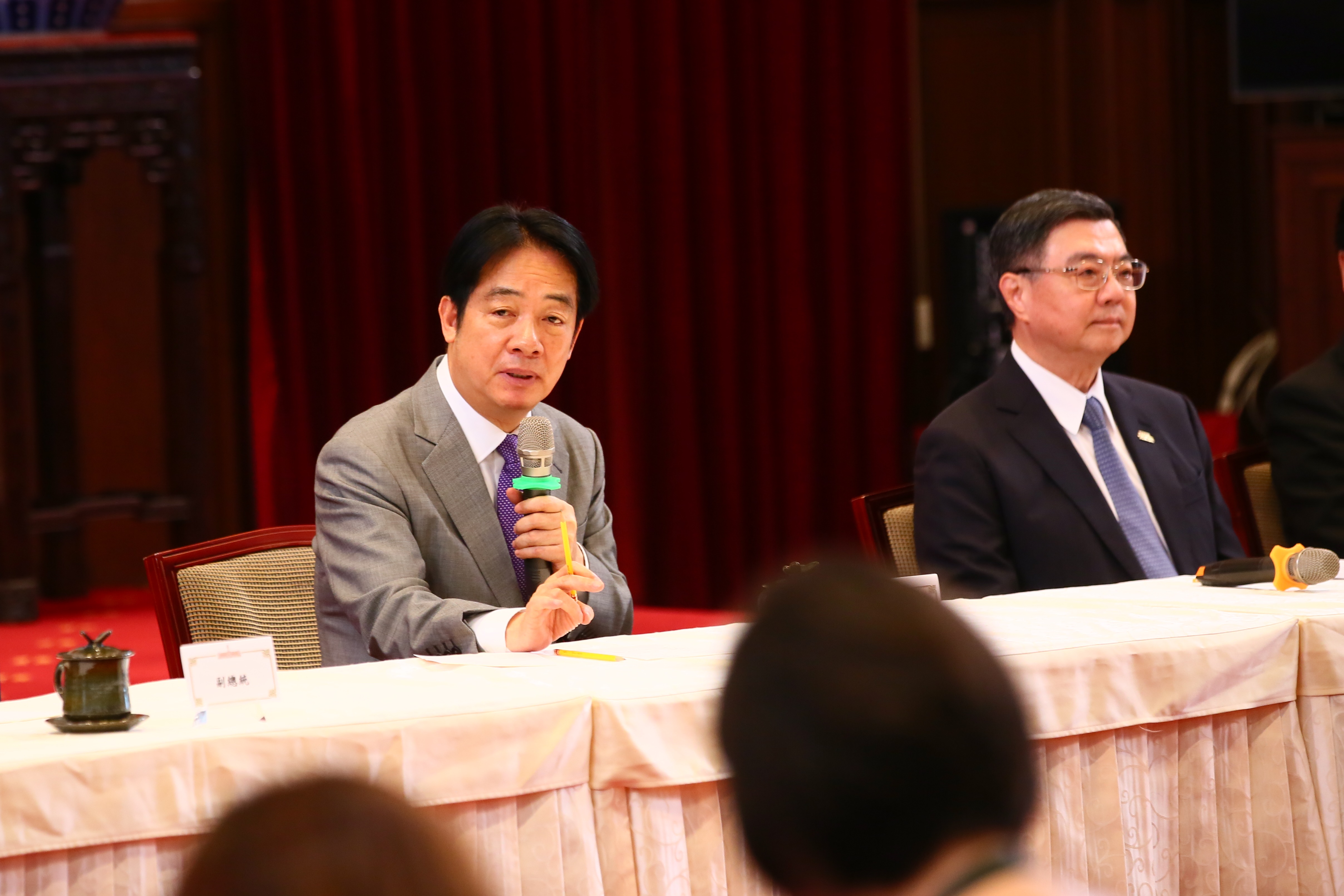 賴清德與卓榮泰執政一年多有何政策讓人有感？政論節目主上3位親綠名嘴被問倒。（本刊資料照）