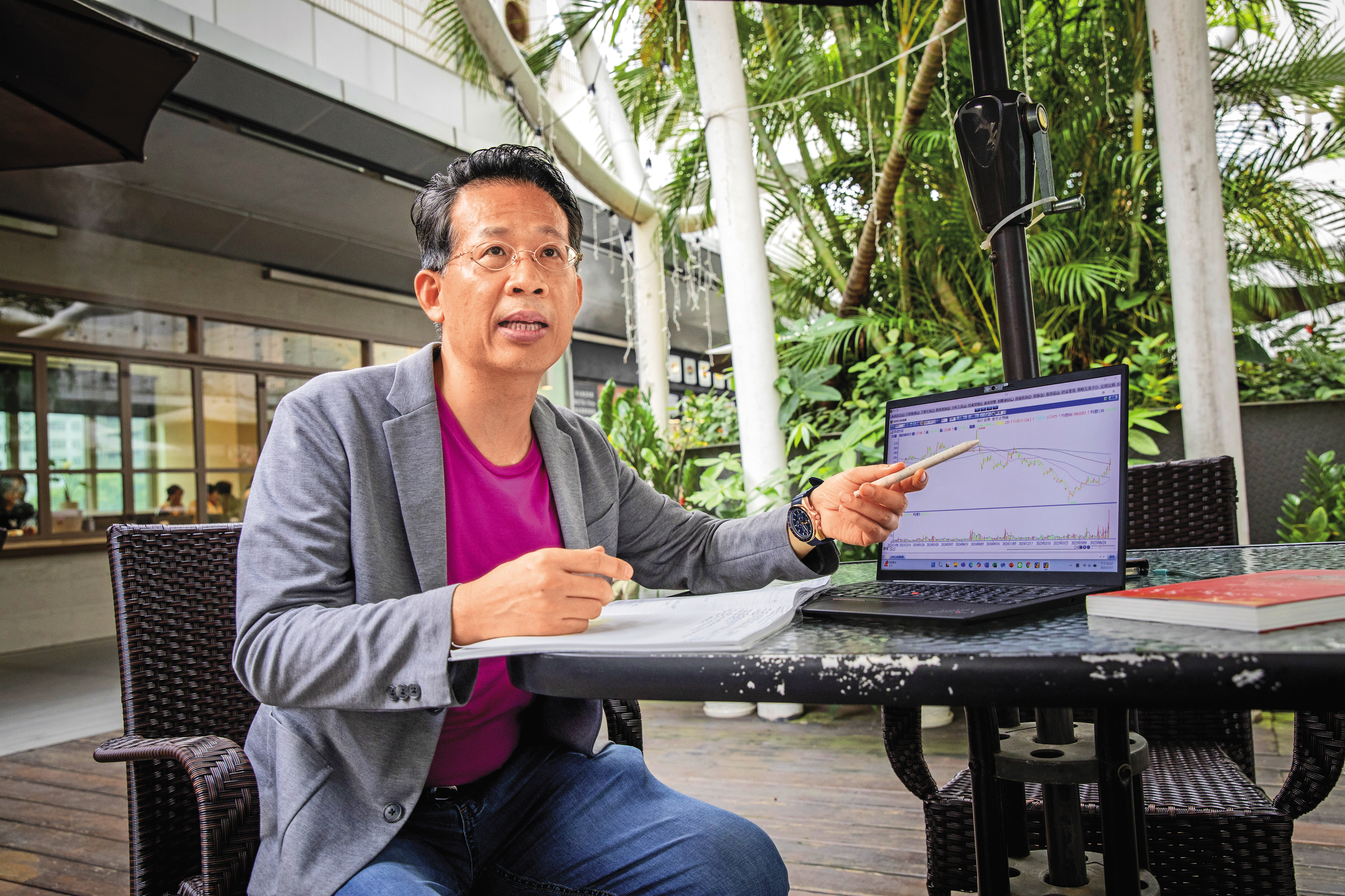 郭勝強調，AI是未來投資顯學，需抓緊趨勢才能在市場上獲利翻倍。