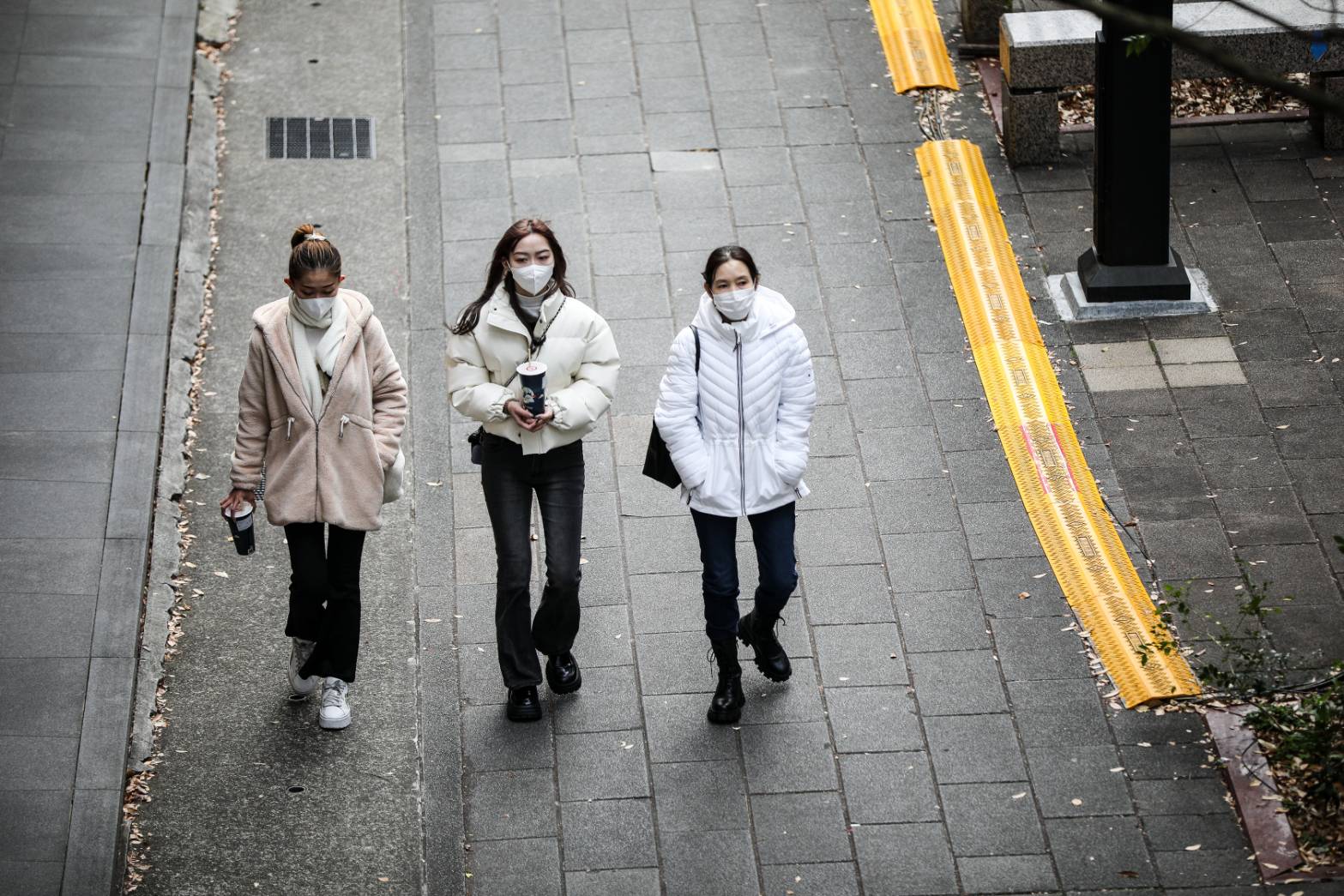 中央氣象署表示，今受到大陸冷氣團影響，北部及東北部天氣濕冷，整天氣溫在13到16度之間。（本刊資料照）