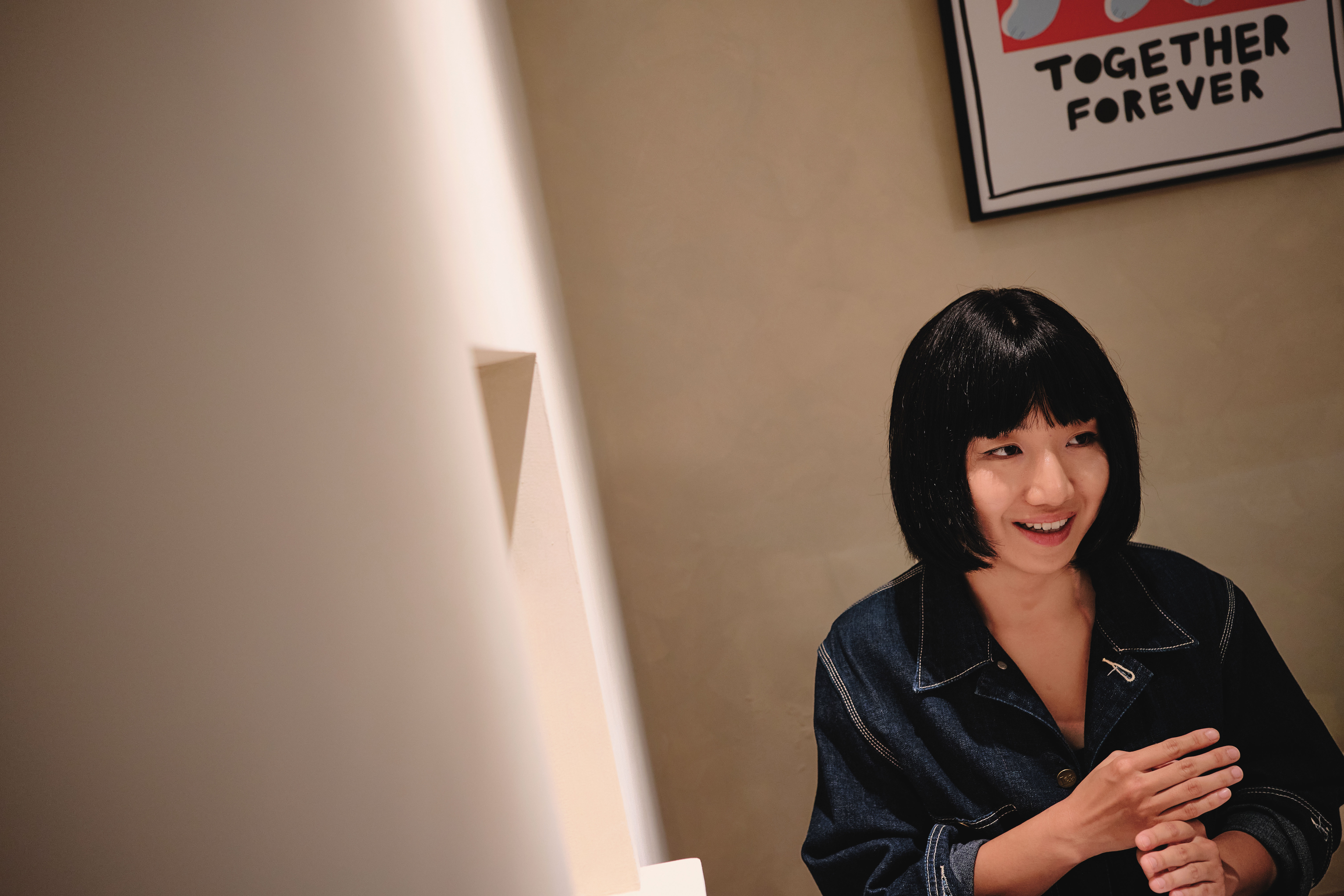 中共境外鎮壓帶來創傷與陰影,即使來到台灣,許微其也常懷疑遭人跟蹤,生活中處處警戒。