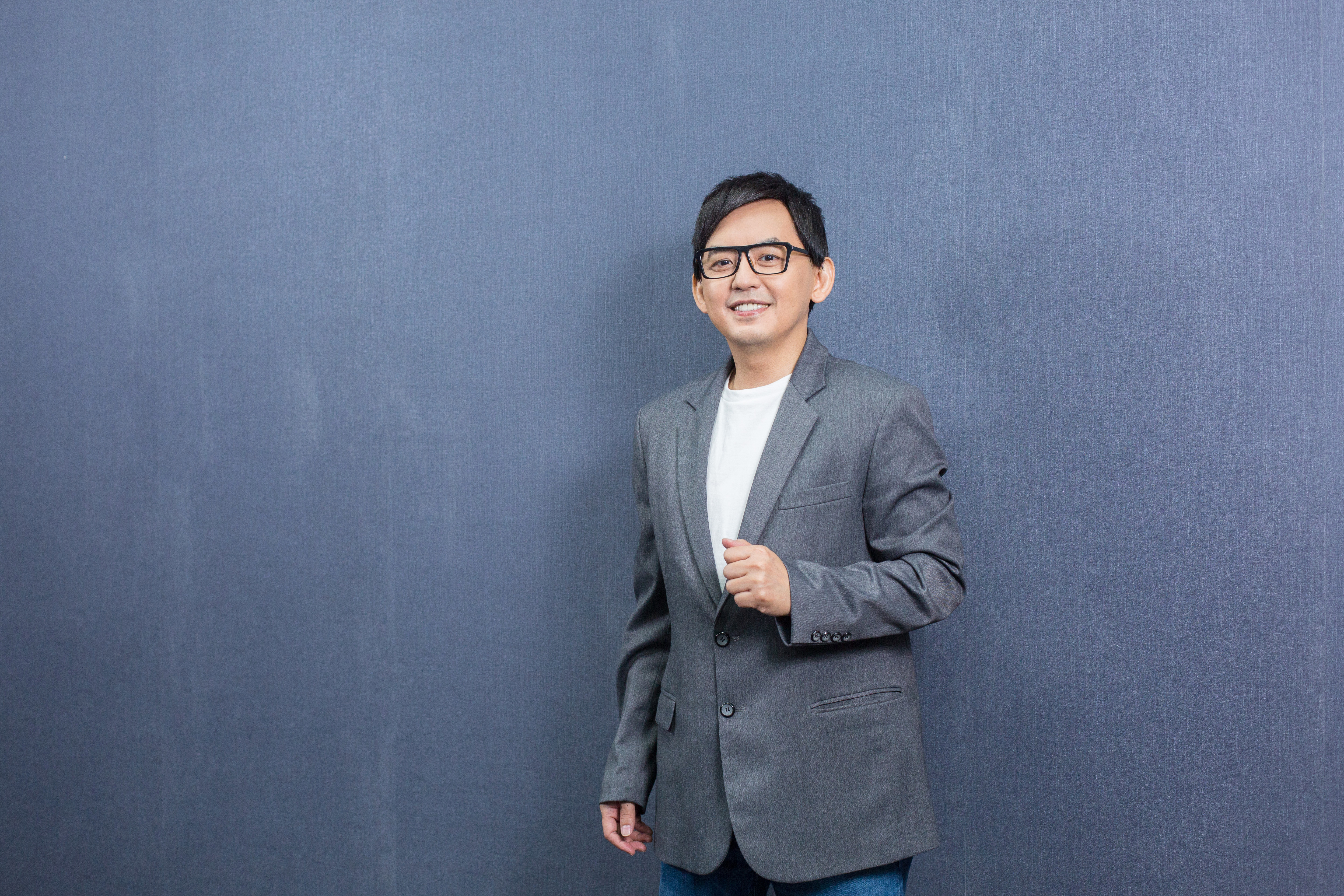 黃子佼因性醜聞案,形象大損,演藝工作全面停擺。(本刊資料照)