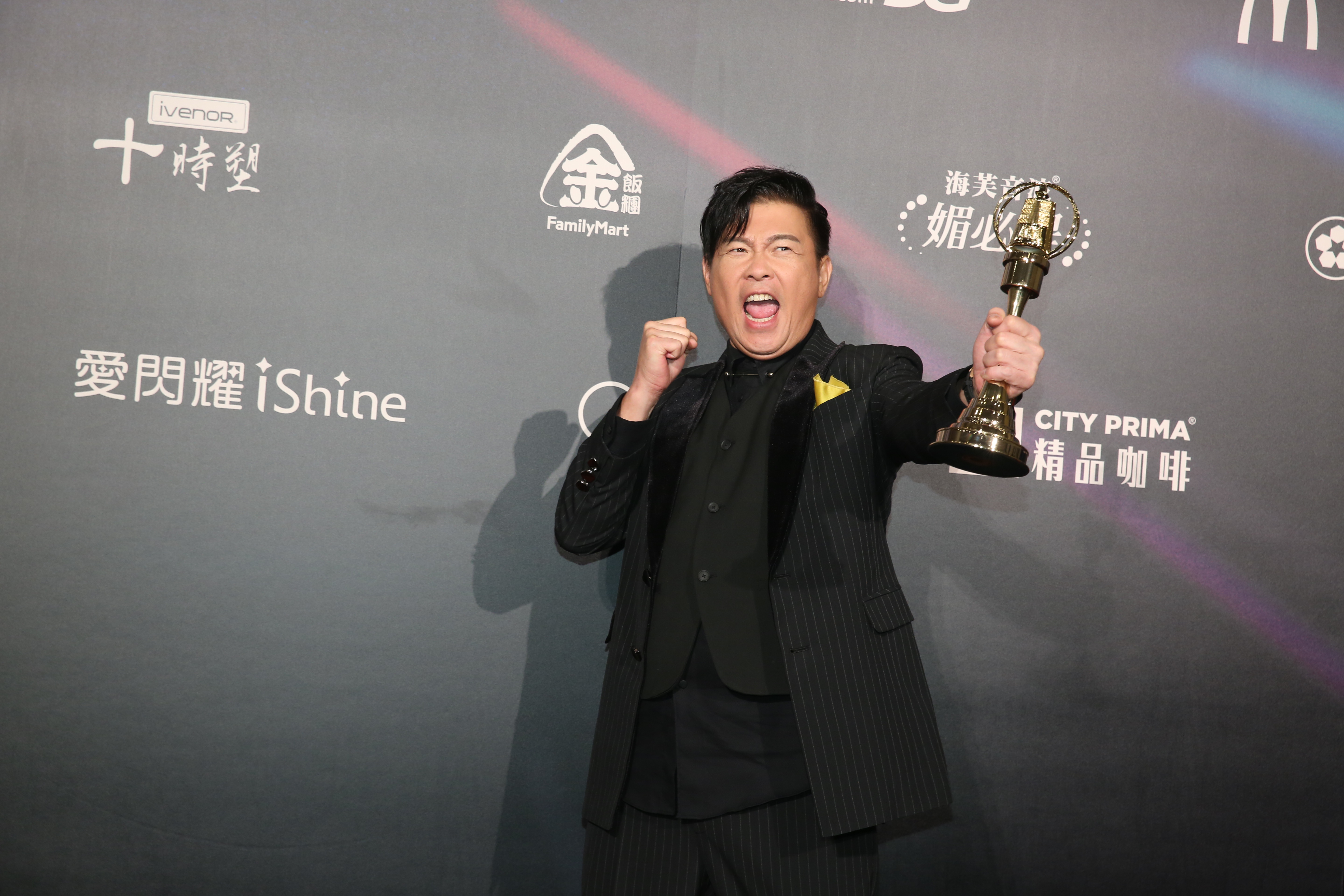 曾國城主持的《一字千金》奪下益智及實境節目主持人獎。