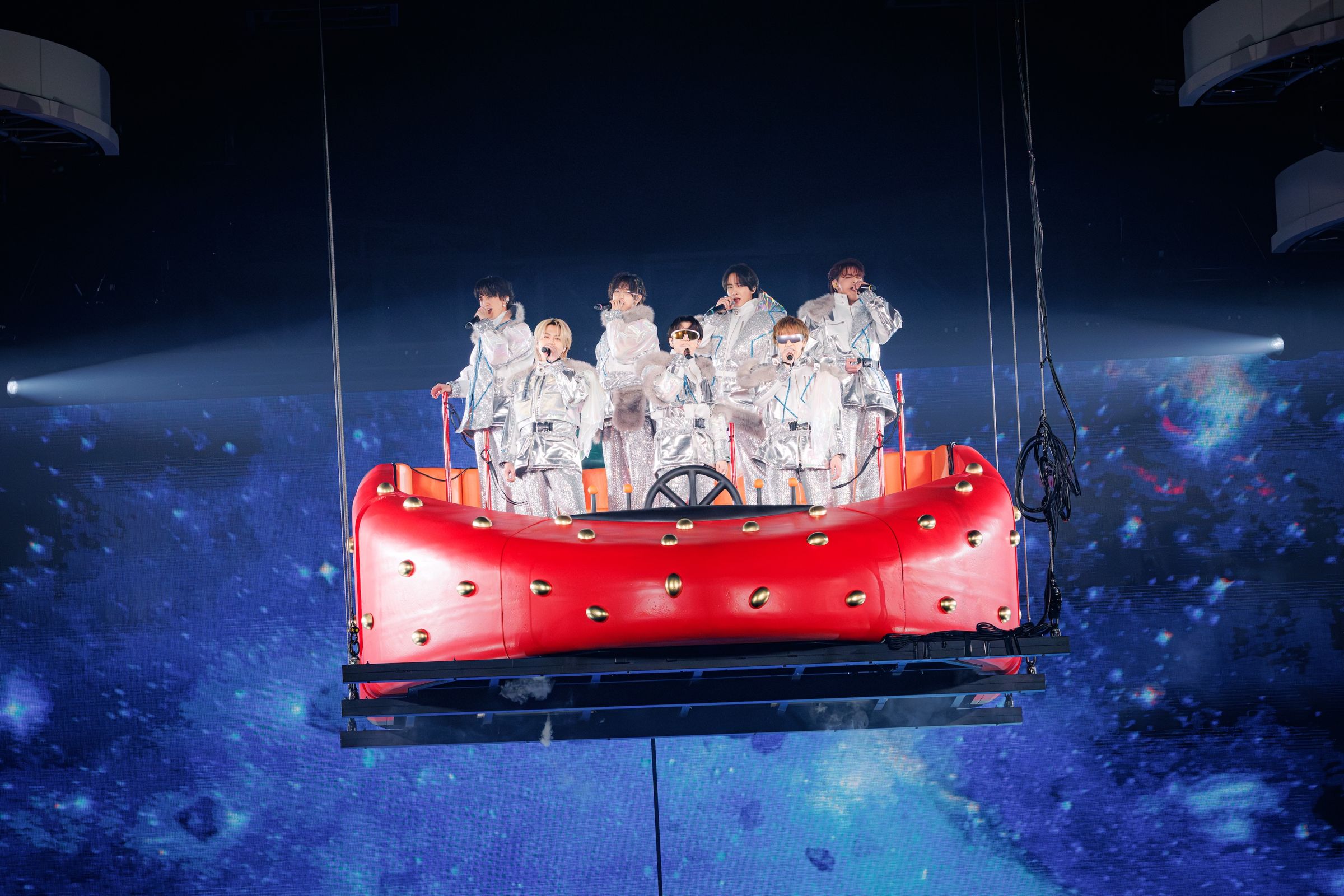 Travis Japan 成員默契一天天升溫,表演也更成熟洗鍊。(環球音樂提供)