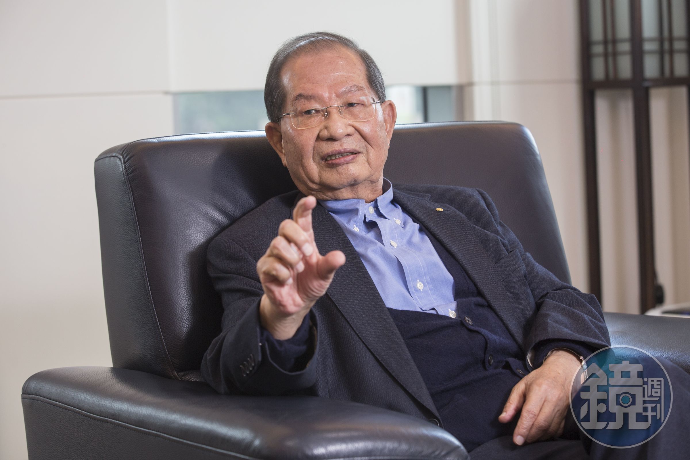 央行找銀行喝咖啡,有意再出重手管制不動產資金,這讓陳勝宏直言一般購屋族及小建商都會受害。