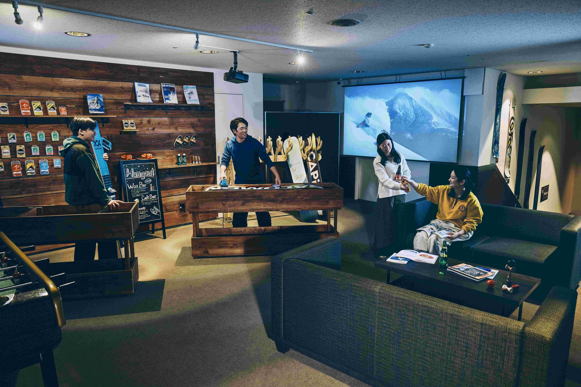 磐梯山溫泉飯店在冬季是名副其實的「滑雪者至上」飯店,退房時間延至下午2點,讓遊客可盡情滑到最後一刻。(磐梯山溫泉飯店提供)