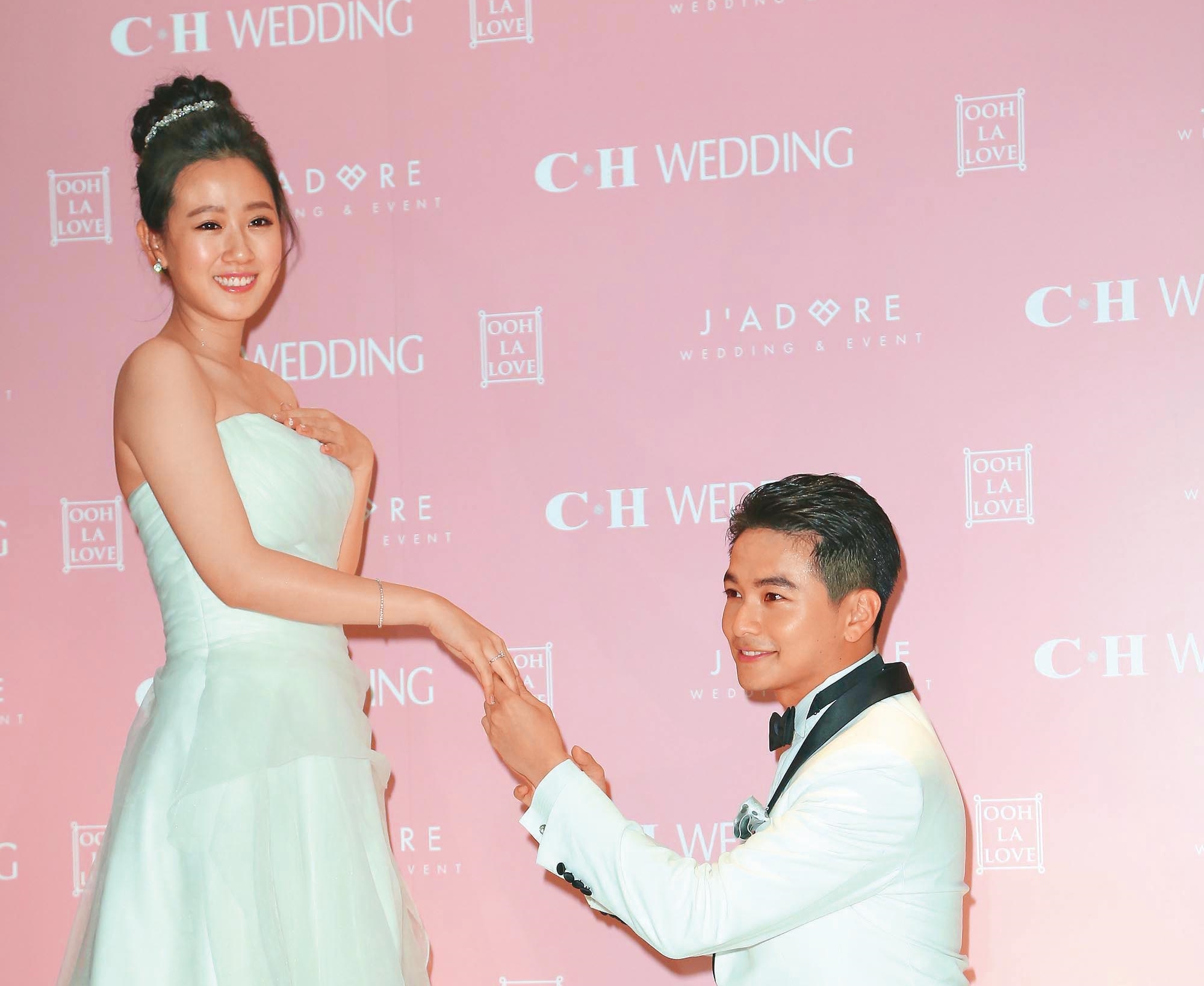 方志友（左）、楊銘威（右）結婚11年爆亂流，如今傳出戲劇化的轉折。（東方IC）