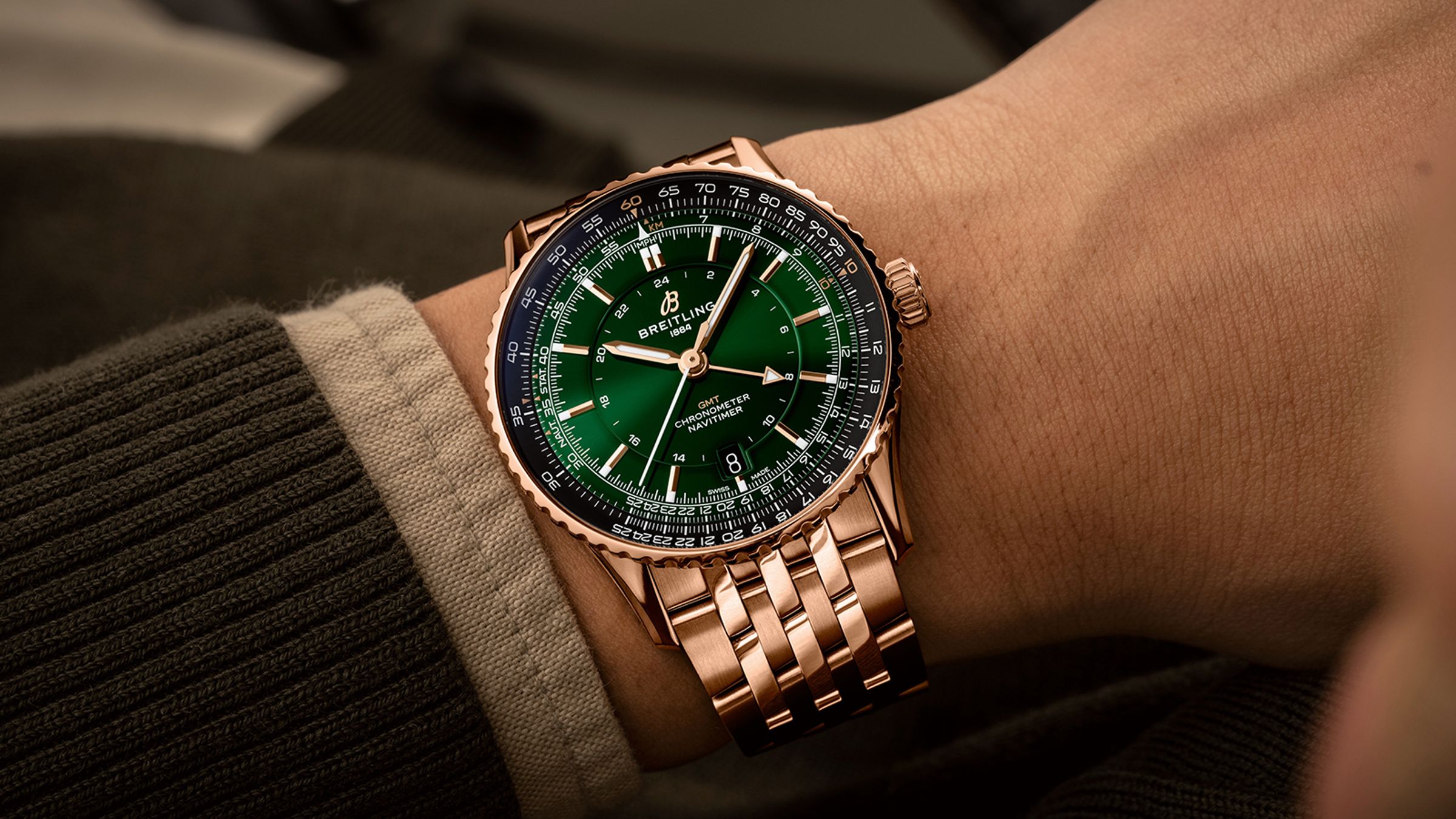 BREITLING Navitimer Automatic GMT 41,定價NT$1,128,000。