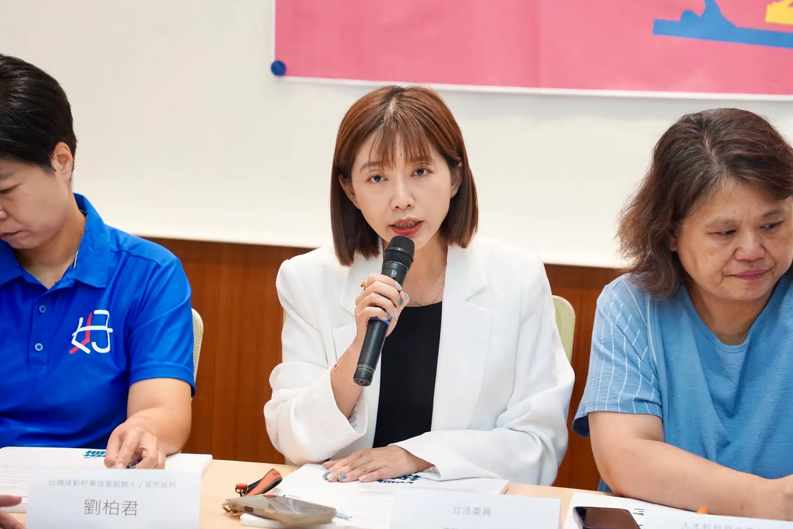 「妳胸部很大我也想摸」教練狼爪伸進未成年！二審判刑竟「繼續教課」　涉21校...她怒揭驚人黑幕