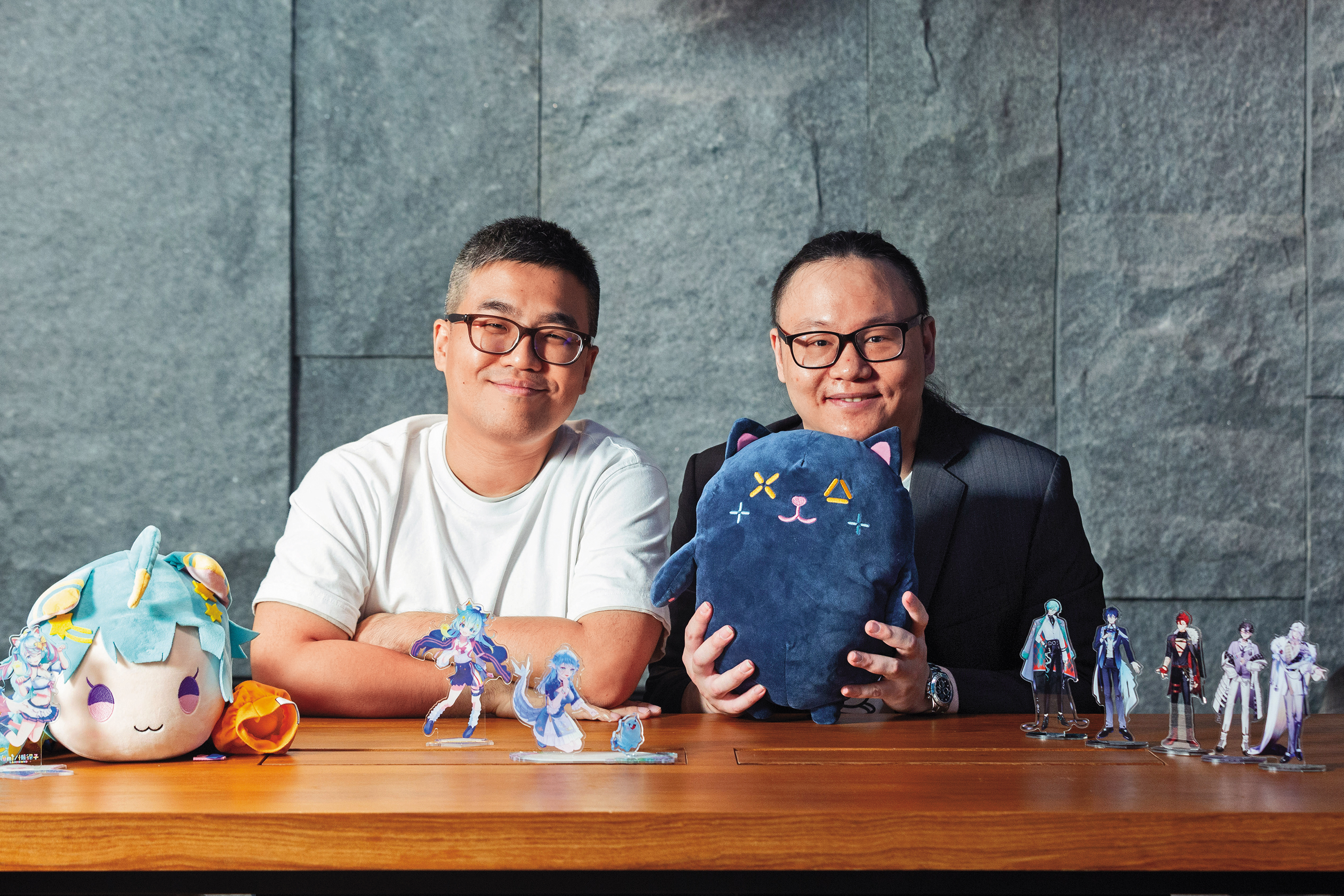陳彙中（左）、許昊（右）合力推動魔競娛樂VTuber業務。