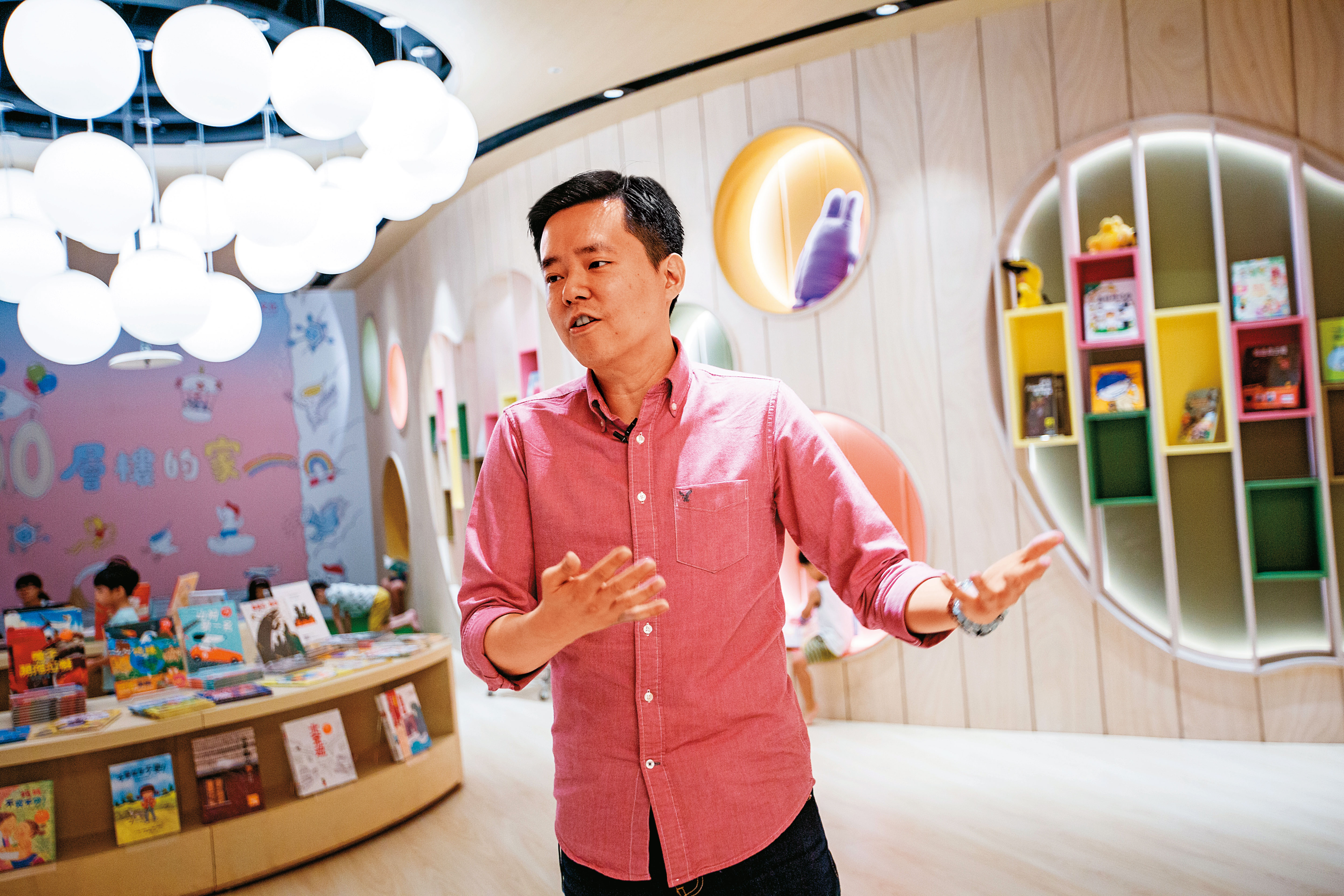 秀泰影城總經理廖偉銘近幾年積極拓展據點,最近卻因租金糾紛躍上新聞版面。