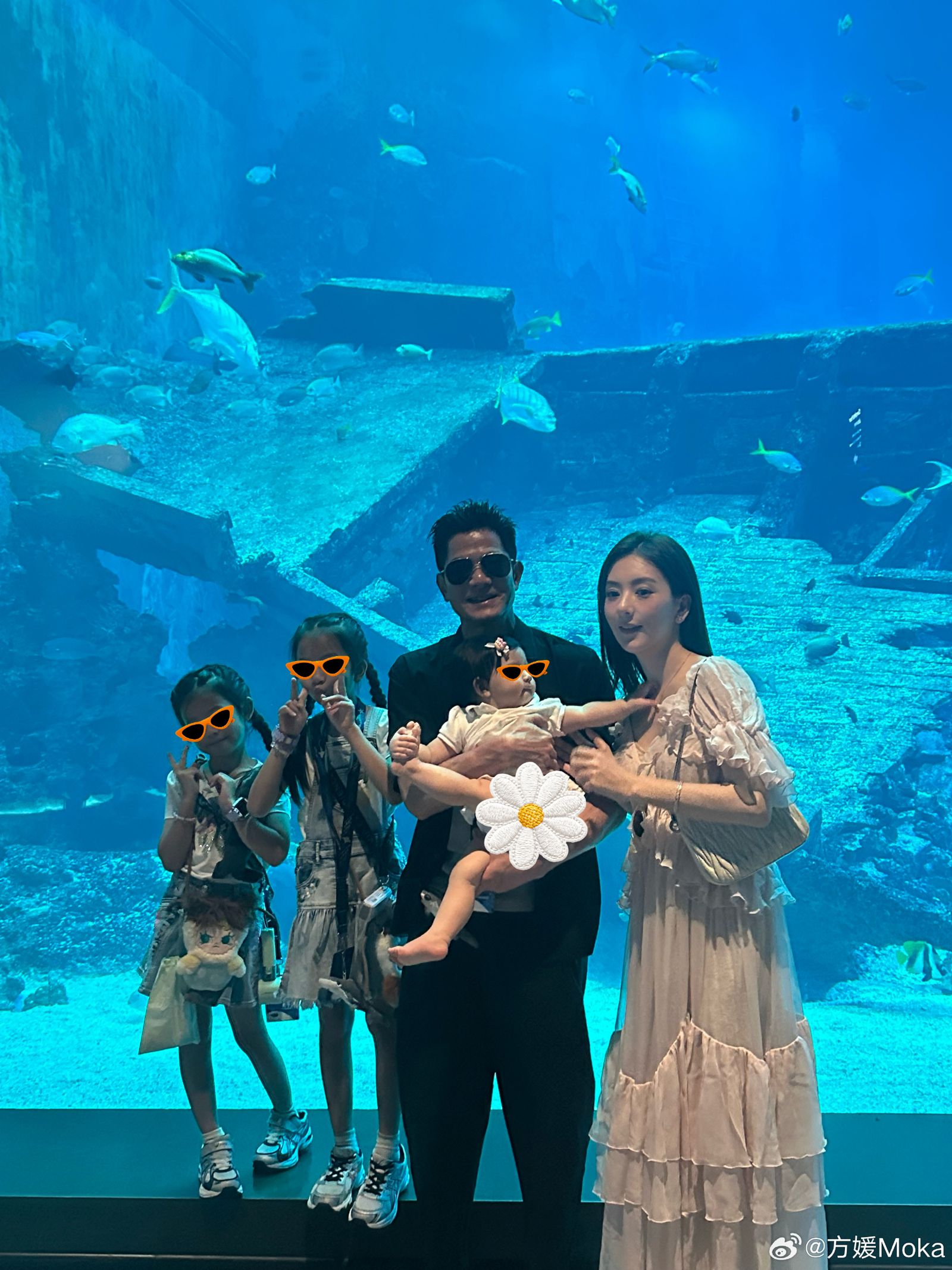 早前郭富城才帶全家赴新加坡旅遊，去年10月才出生的三寶Cheryl也一同隨行。（方媛微博）