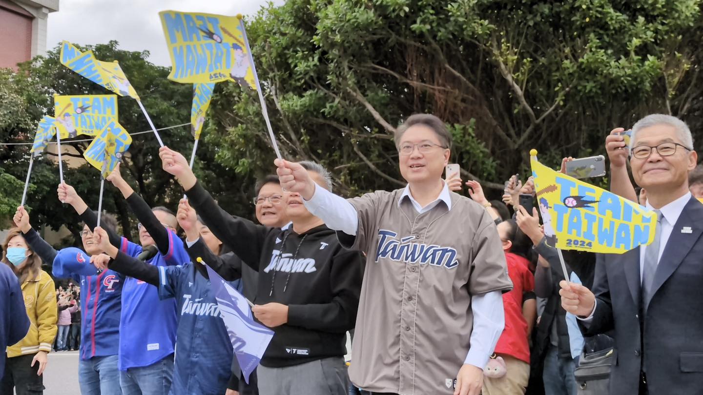 林右昌今受訪回應2026選舉傳言，表示民進黨會依照黨內機制和期程來布局。（翻攝自林右昌臉書）