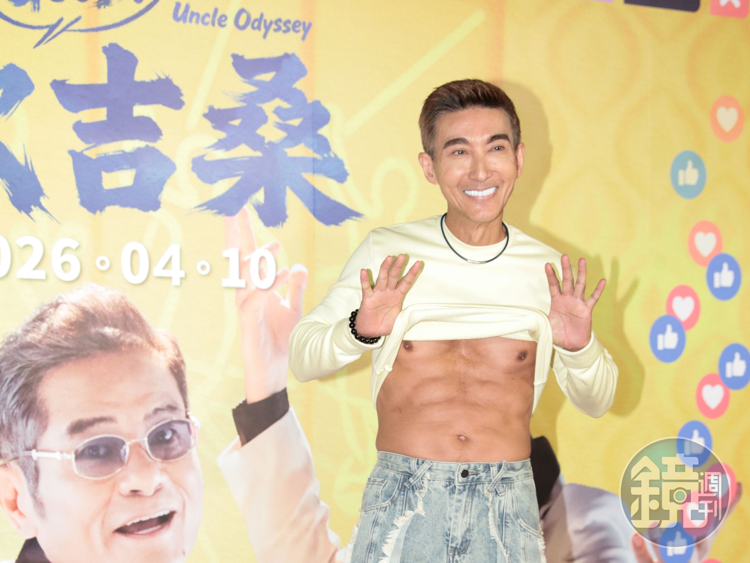 62歲的潘若迪曬出冰塊盒腹肌,這種炫腹也很讓人火大啊~
