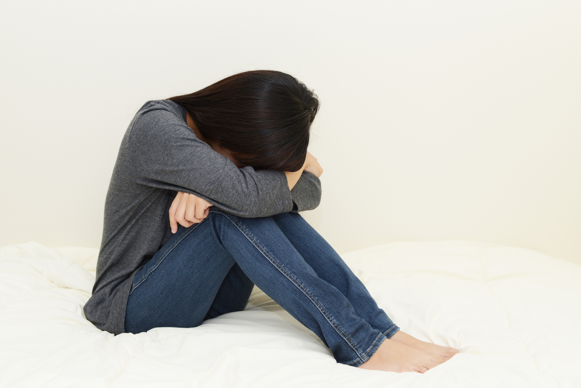 脫褲後男友愣住　妹子初夜崩潰「私密處有特色」淪陰影 