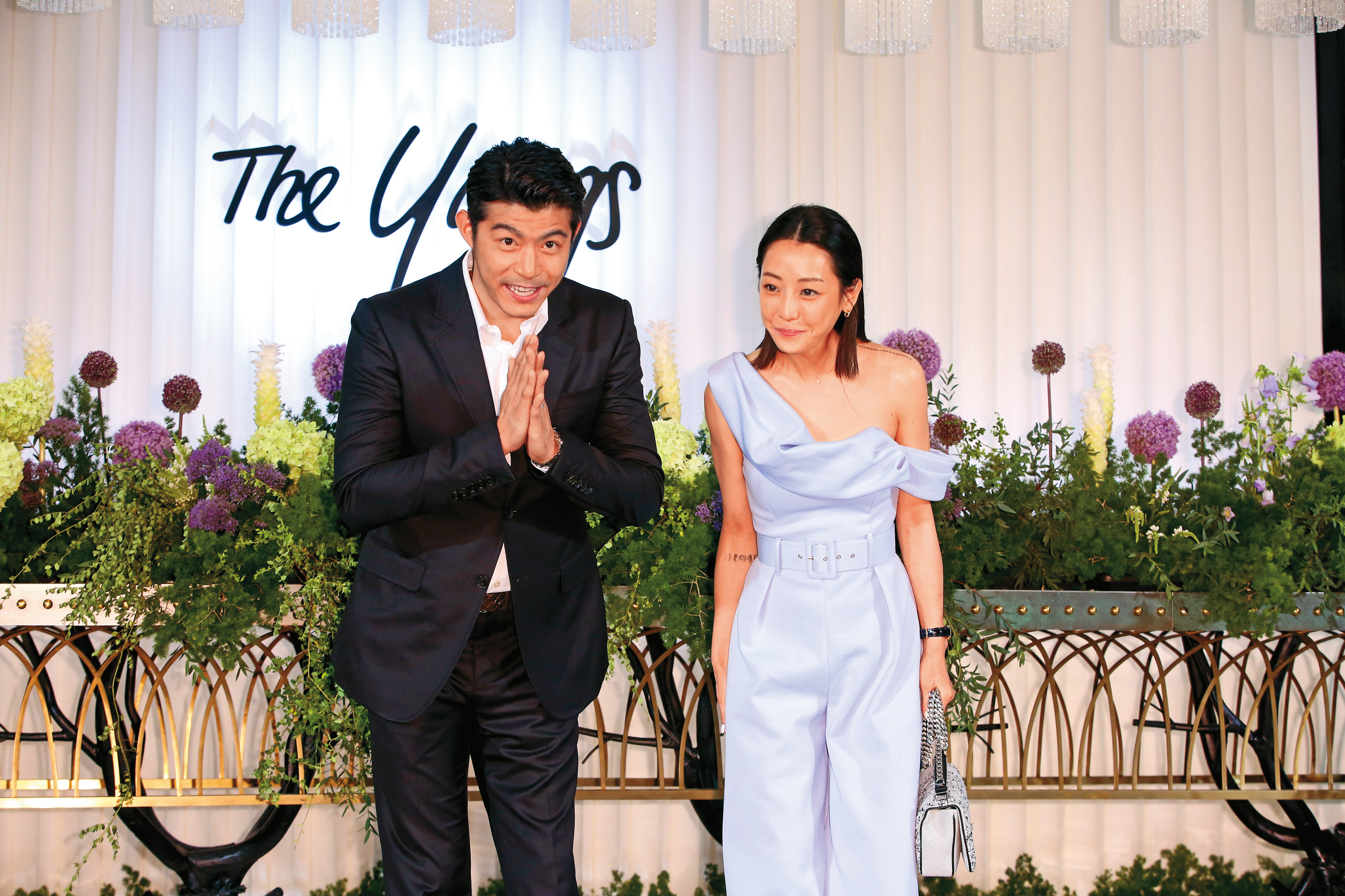 3年前，謝欣穎（右）與王柏傑（左）以情侶之姿見習楊祐寧的婚禮，有傳兩人當天大吵、互潑飲料，讓眾人頗為傻眼。