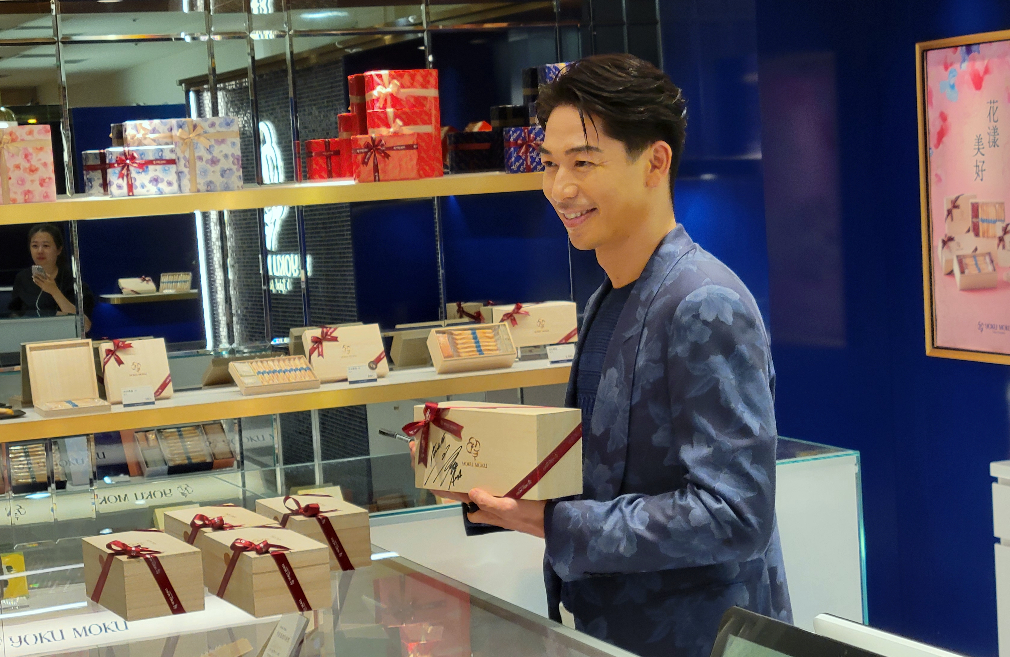 AKIRA今（7日）在台南出席日本甜點伴手禮品牌門市開幕活動。