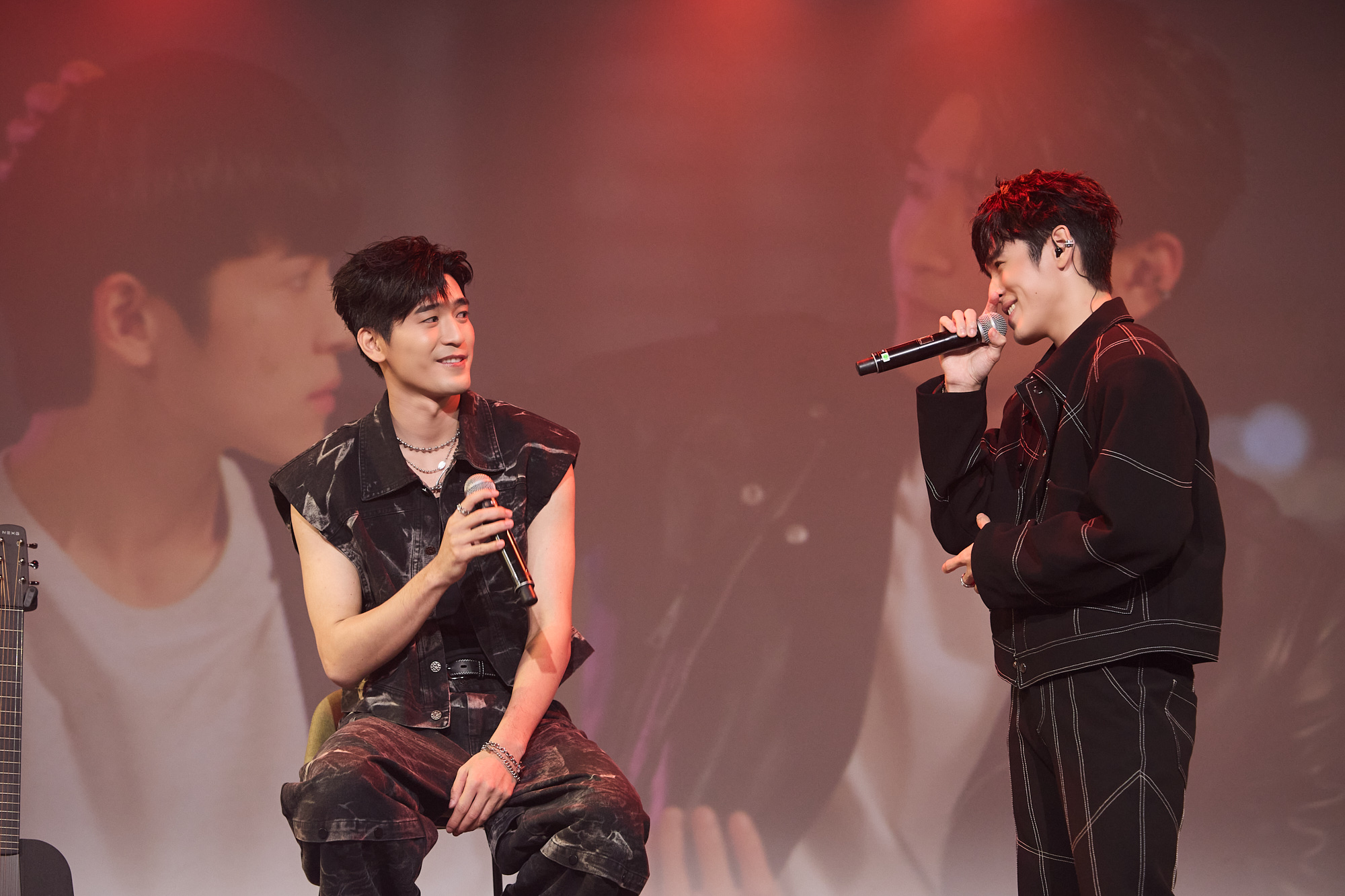  「N海CP」幸福合唱。左起涂善存、張豐豪 。（GagaOOLala提供）