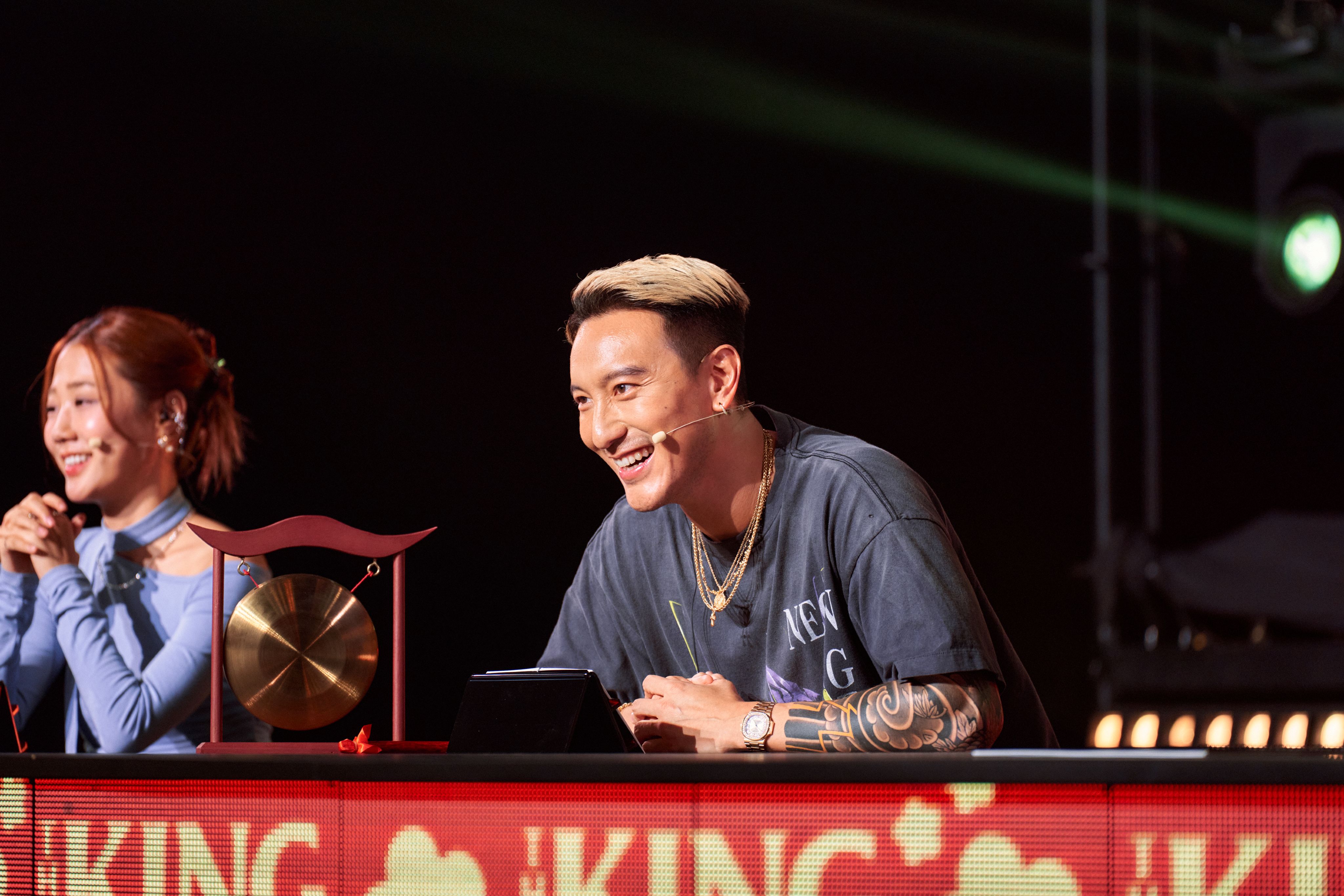 王陽明上《夜市王》擔任飛行嘉賓。（緯來提供）