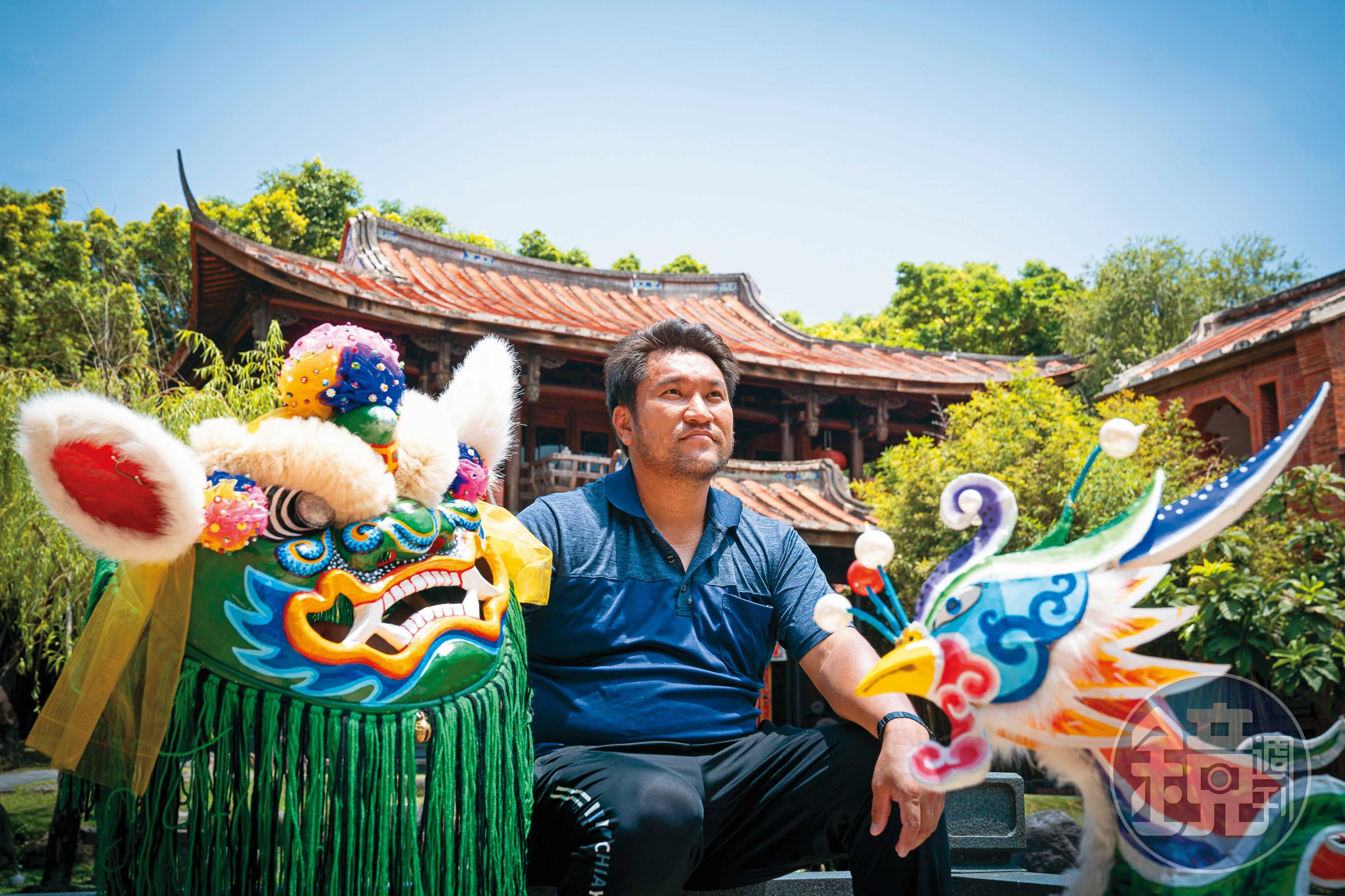傳承龍鳳獅陣不易,但吳登興不想放棄,也希望透過傳統技藝幫助偏鄉孩子建立自信。