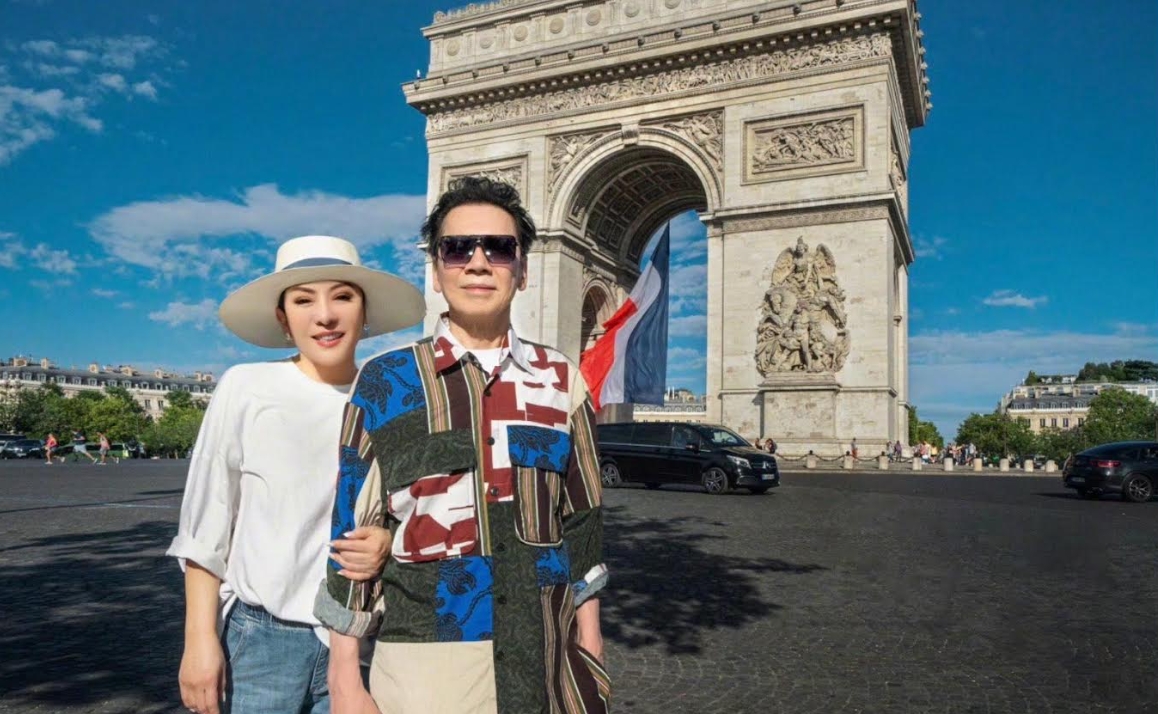 也有不長眼的女星趁握手偷摳向華強手心勾搭，下場是從此被向太封殺。（翻攝自向太微博）