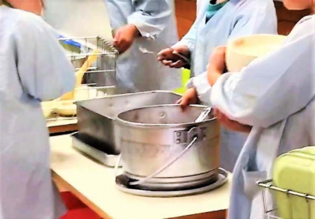 台北市教育局今日再禁止學校午餐使用薑黃粉。示意圖（photo-ac）