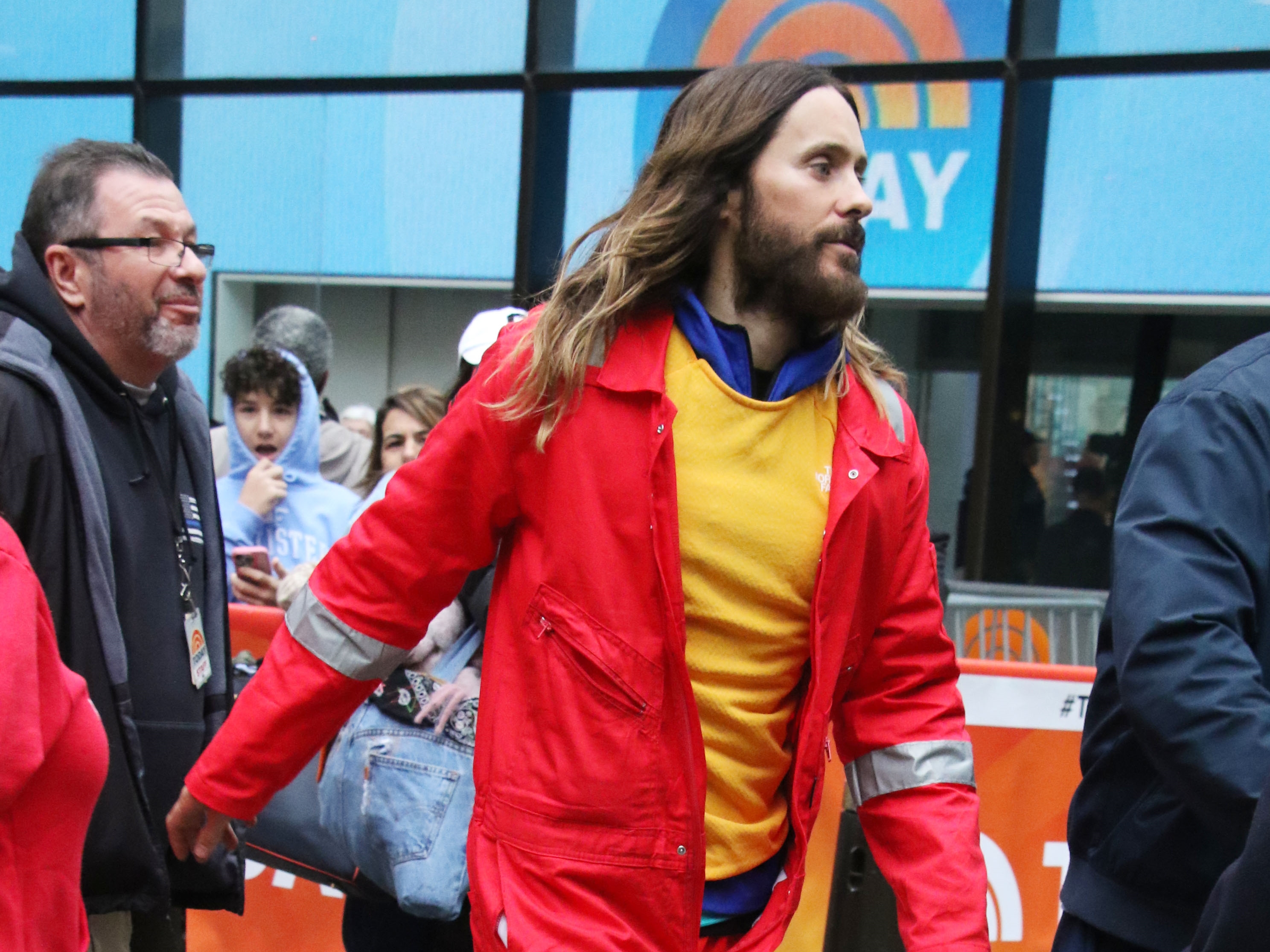 傑瑞德雷托完成攀爬帝國大廈的挑戰。（東方IC）