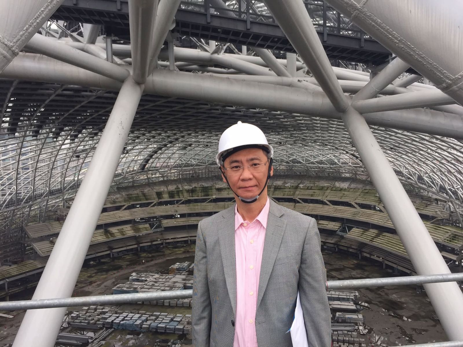 北市民政局長陳永德自曝「局爸回家了、請假了」 被問「市長你挺誰」他卻不回答