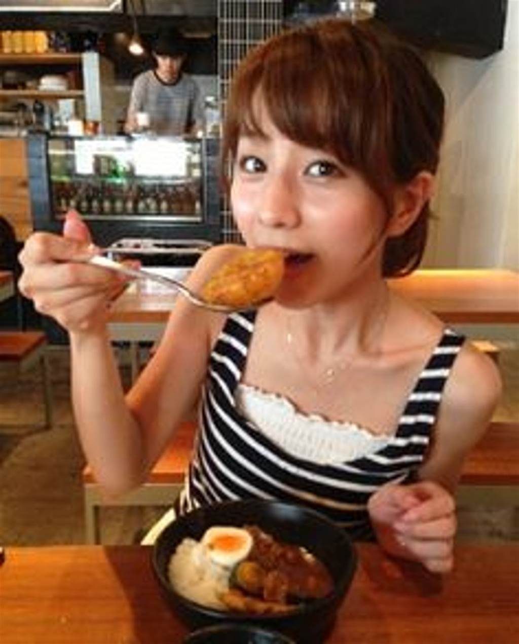 田中美奈實曾瘦到剩34公斤，連豐滿上圍都消風不見。（網路圖片）