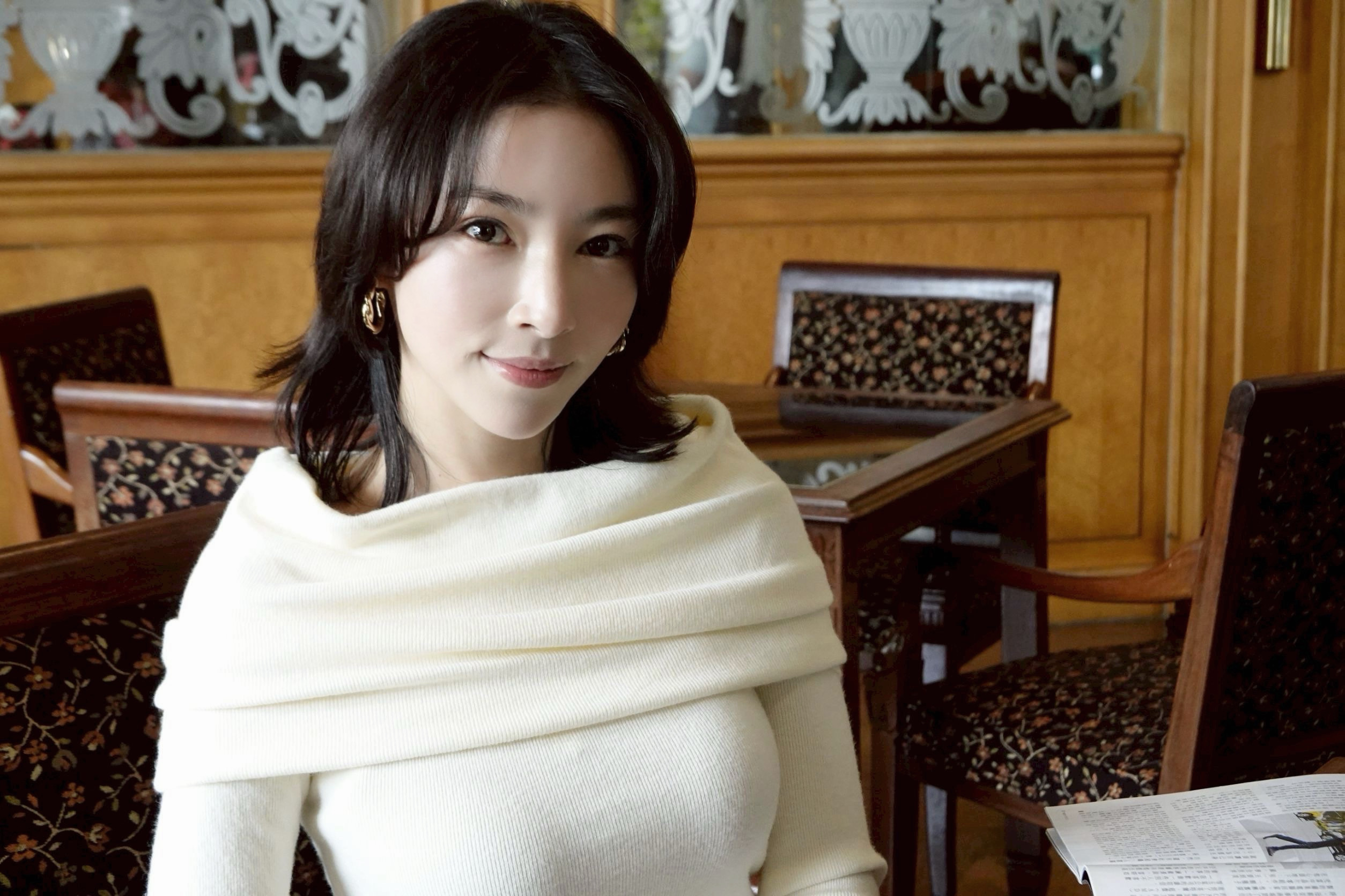 張家瑋告別十年長髮，以全新俐落短髮宣告回歸民視八點檔。（民視提供）