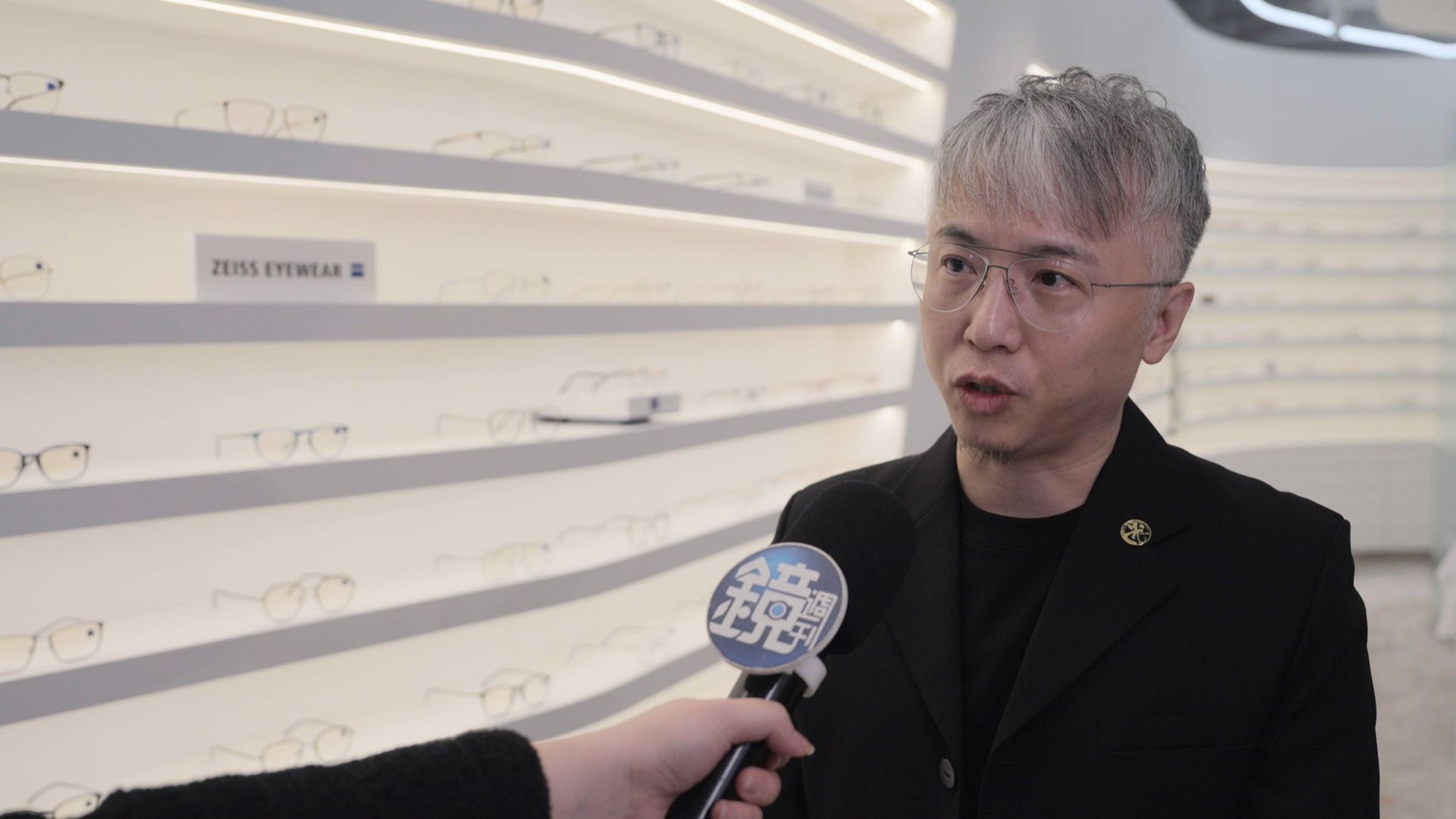 光明分子創辦人丁翰輝期待未來「蔡司優視力旗艦店」能為顧客帶來超越以往的配鏡體驗。