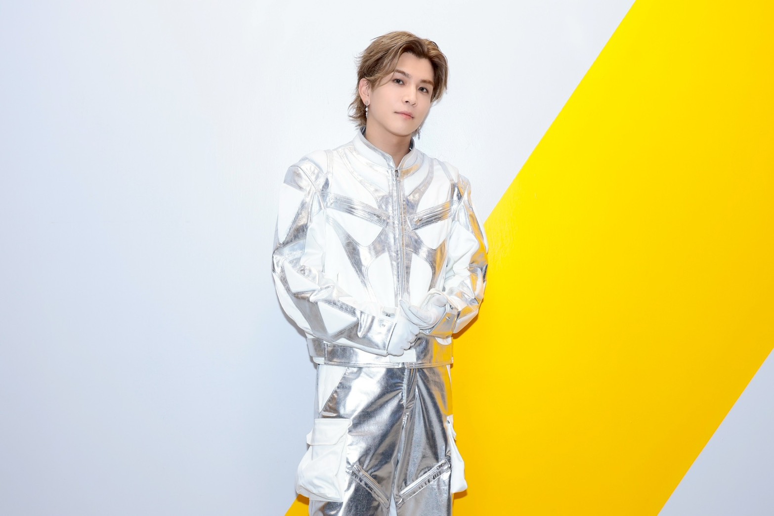 岩田剛典出道15年決定往國際發展,想挑戰自己的極限。(LDH提供)