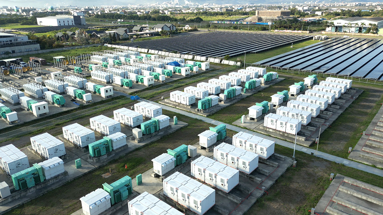 台普威在宜蘭縣五結鄉投資建置100MW儲能系統，是全台最大單一儲能案場。（台普威提供)