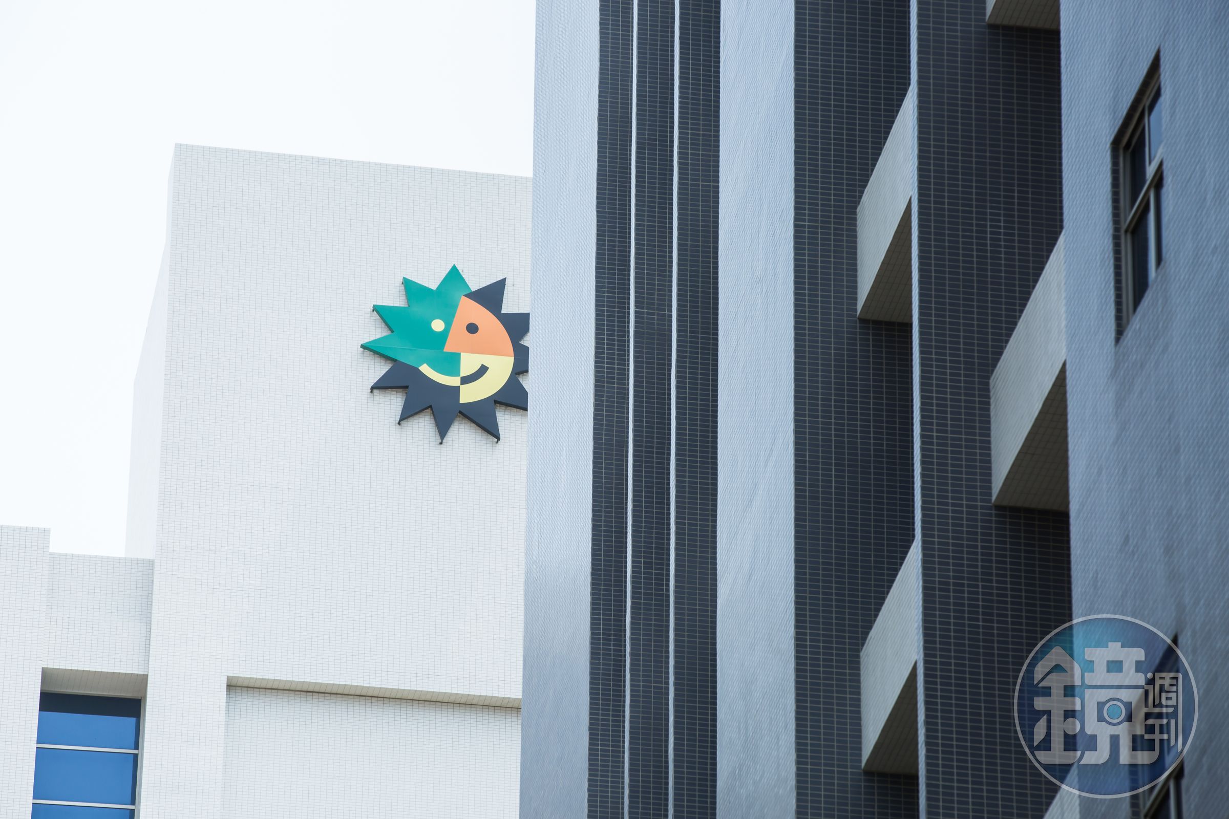 日月光半導體針對人工智慧(AI)市場的晶片需求,推出powerSiP™創新供電平台,藉此滿足資料中心需求、效能預期和功耗改進。(本刊資料照)