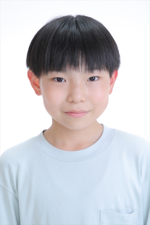 田中誠人目前14歲，除配音外還擅長彈琴、日本將棋、魔術方塊。（翻攝劇団ひまわり官網）
