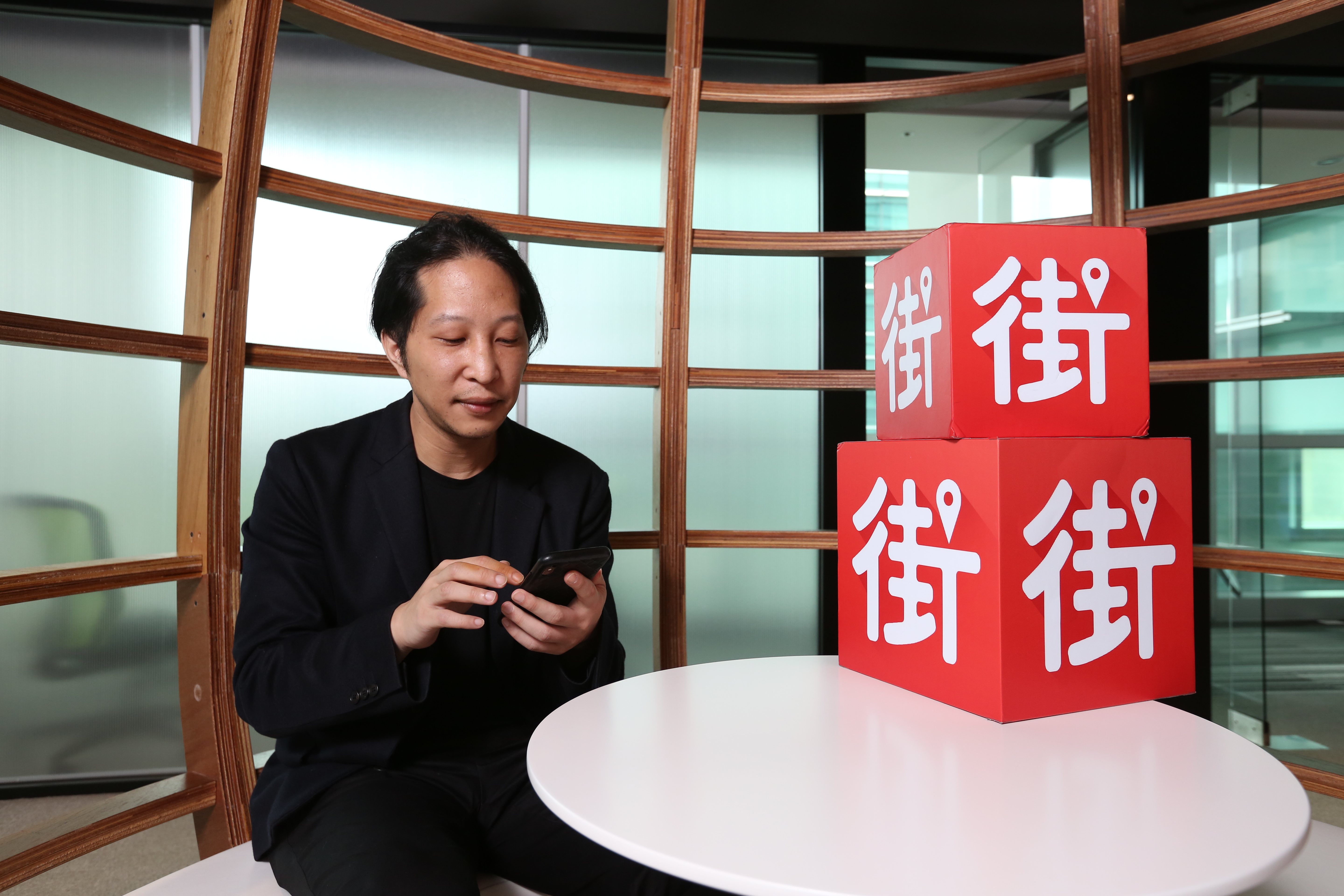 呱吉發文回憶自己和街口創辦人胡亦嘉的法庭交手經驗。（本刊資料照）