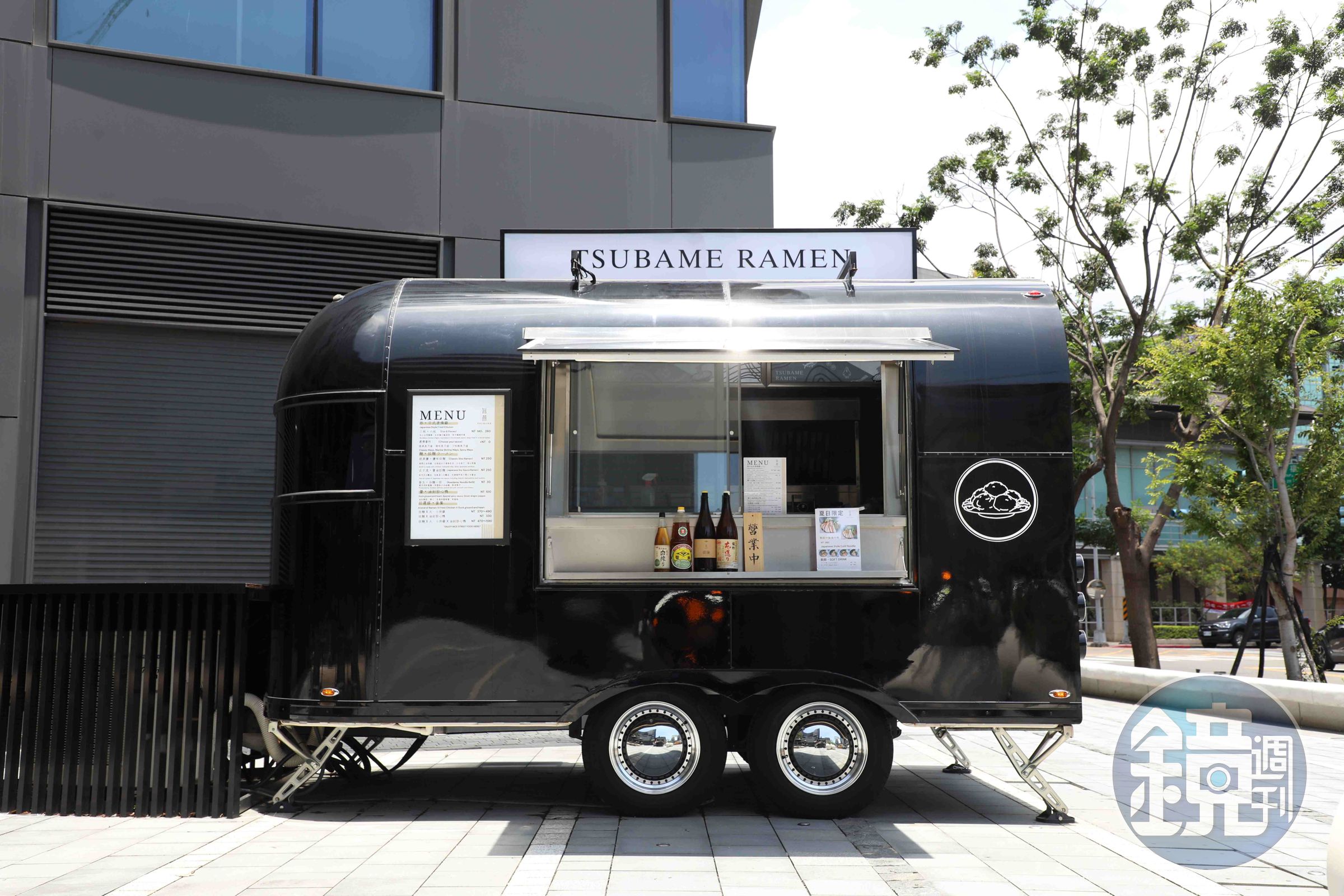 第三輛餐車是來自台北北門的人氣拉麵店「旨燕」。