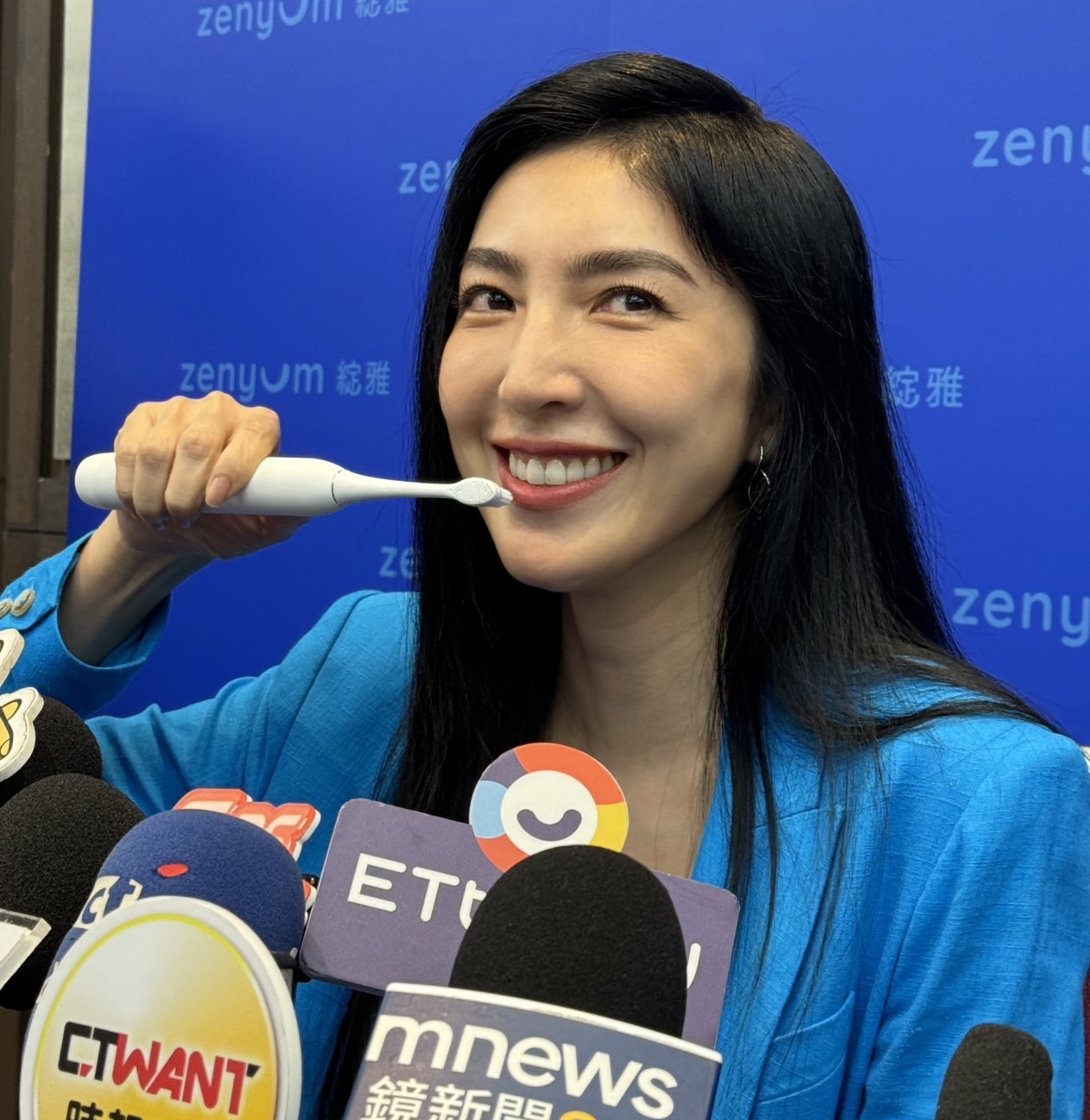 楊謹華分享自己護齒祕訣。