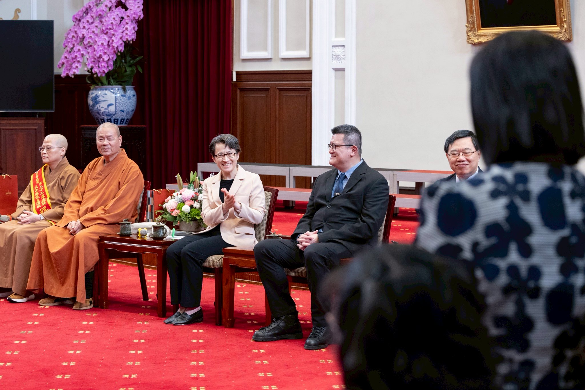 蕭美琴今在總統府接見第22屆金舵獎暨旭青獎得獎者。（總統府提供）